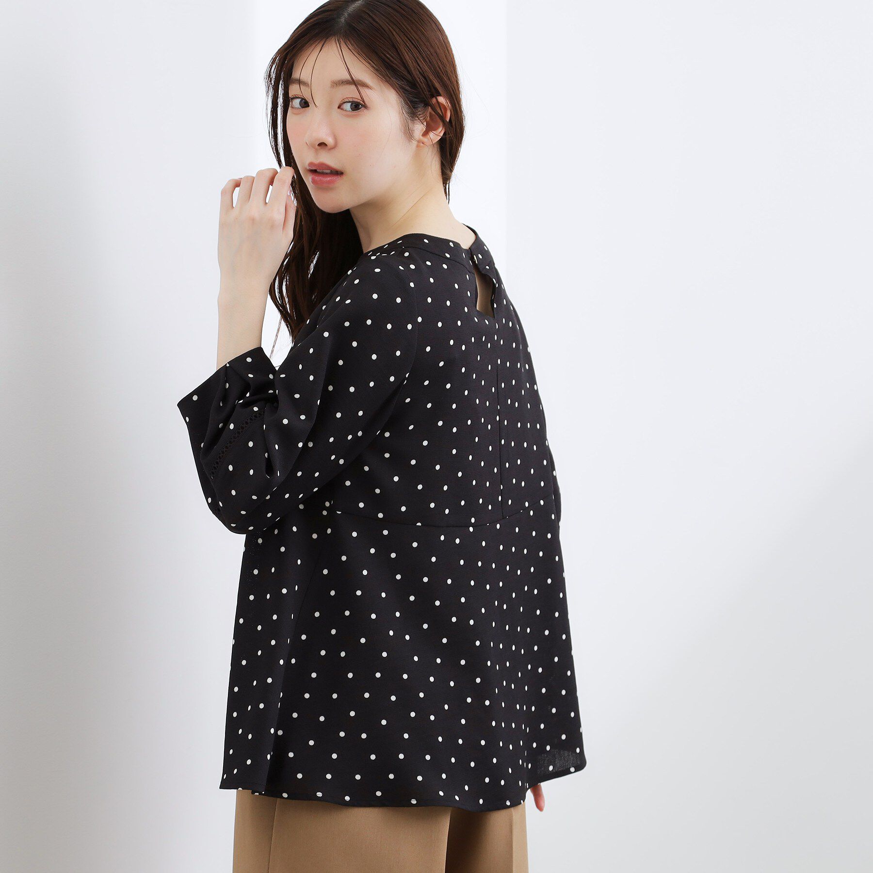 grove「【体型カバーも叶う】麻調メッシュランタンスリーブブラウス」|シャツ・ブラウス|