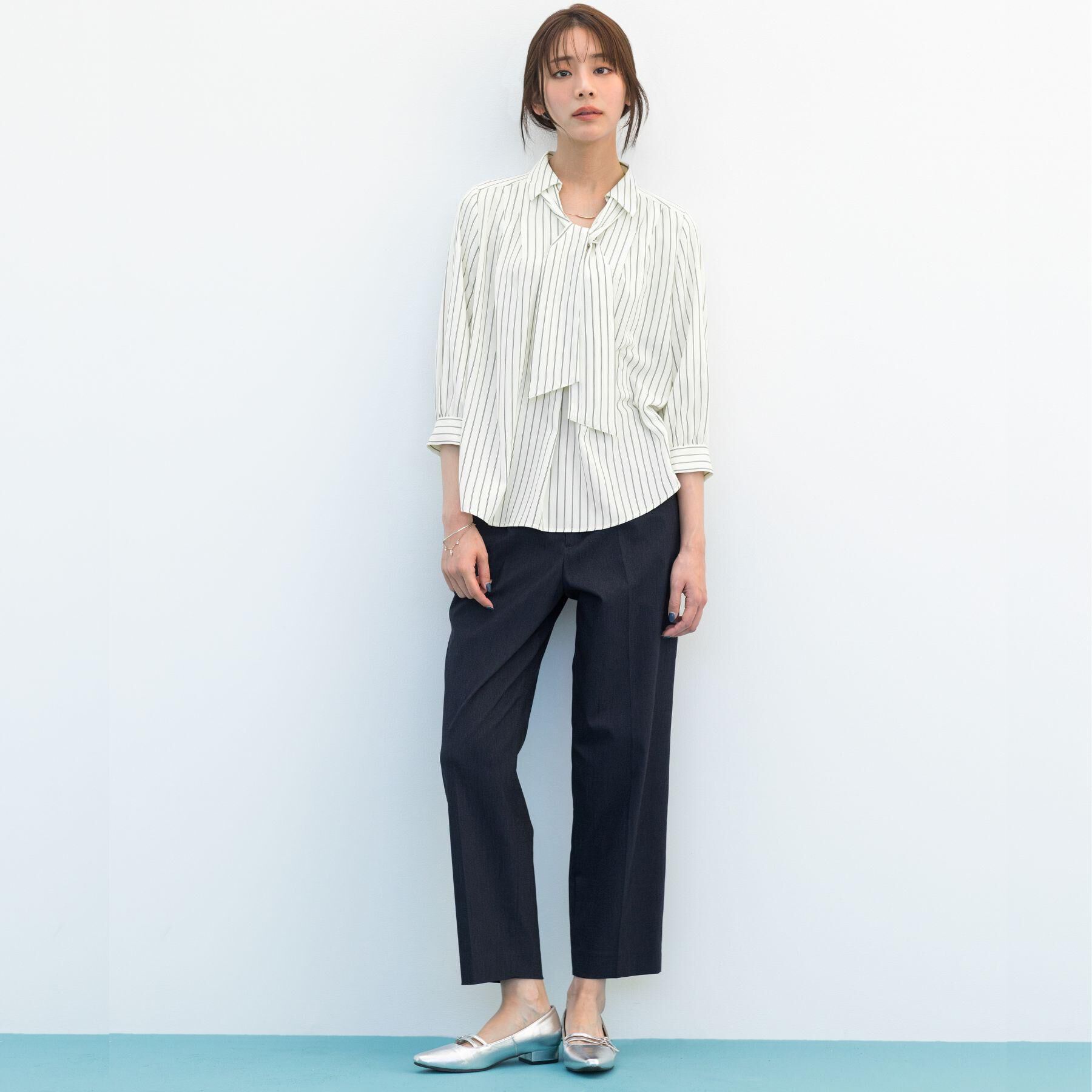 grove「【貴島明日香さん着用・洗える】チャーム付きマルチWAYボウタイブラウス」|シャツ・ブラウス|