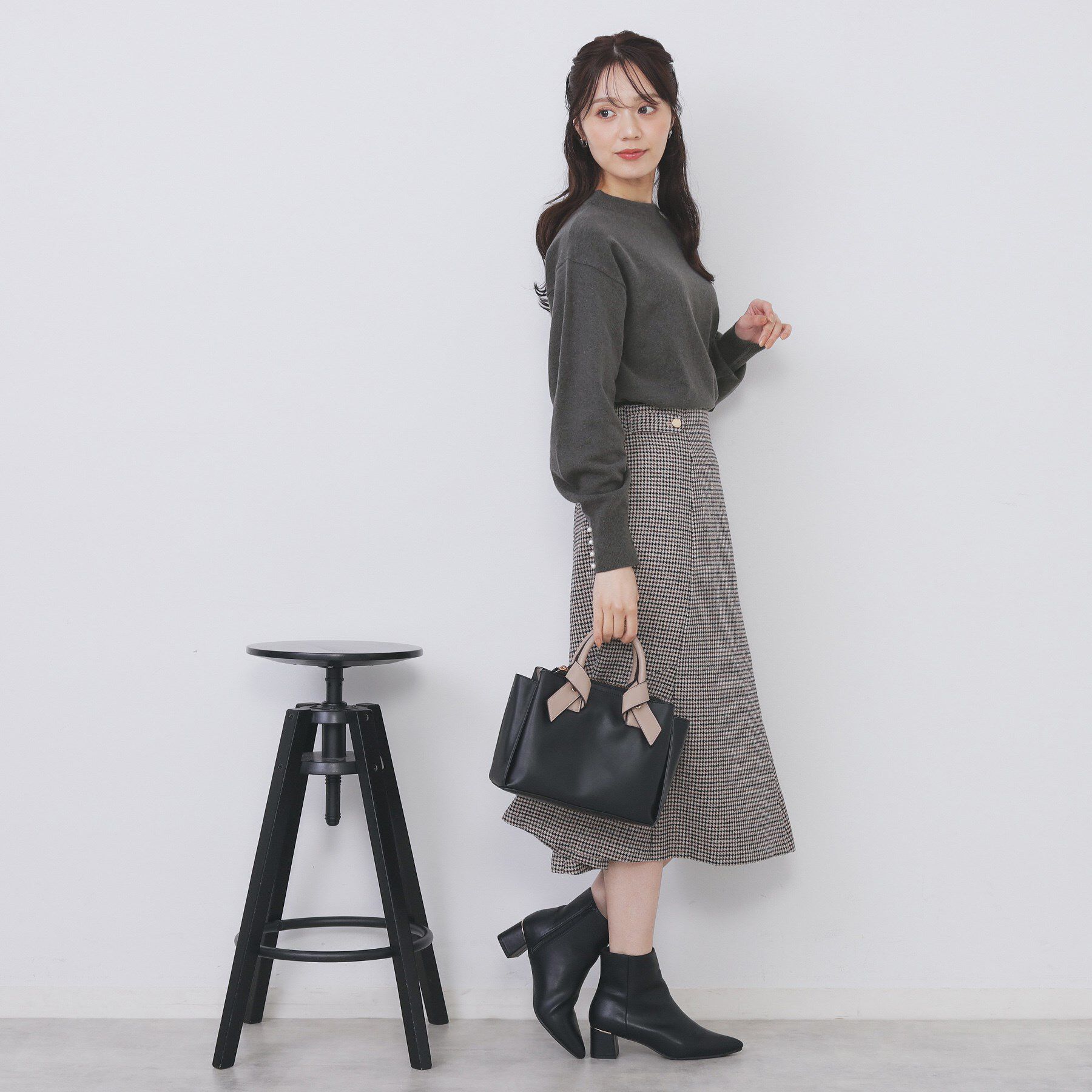 index「ふんわりボトルネックパフスリーブニット【洗濯機OK】」|ニット・セーター|