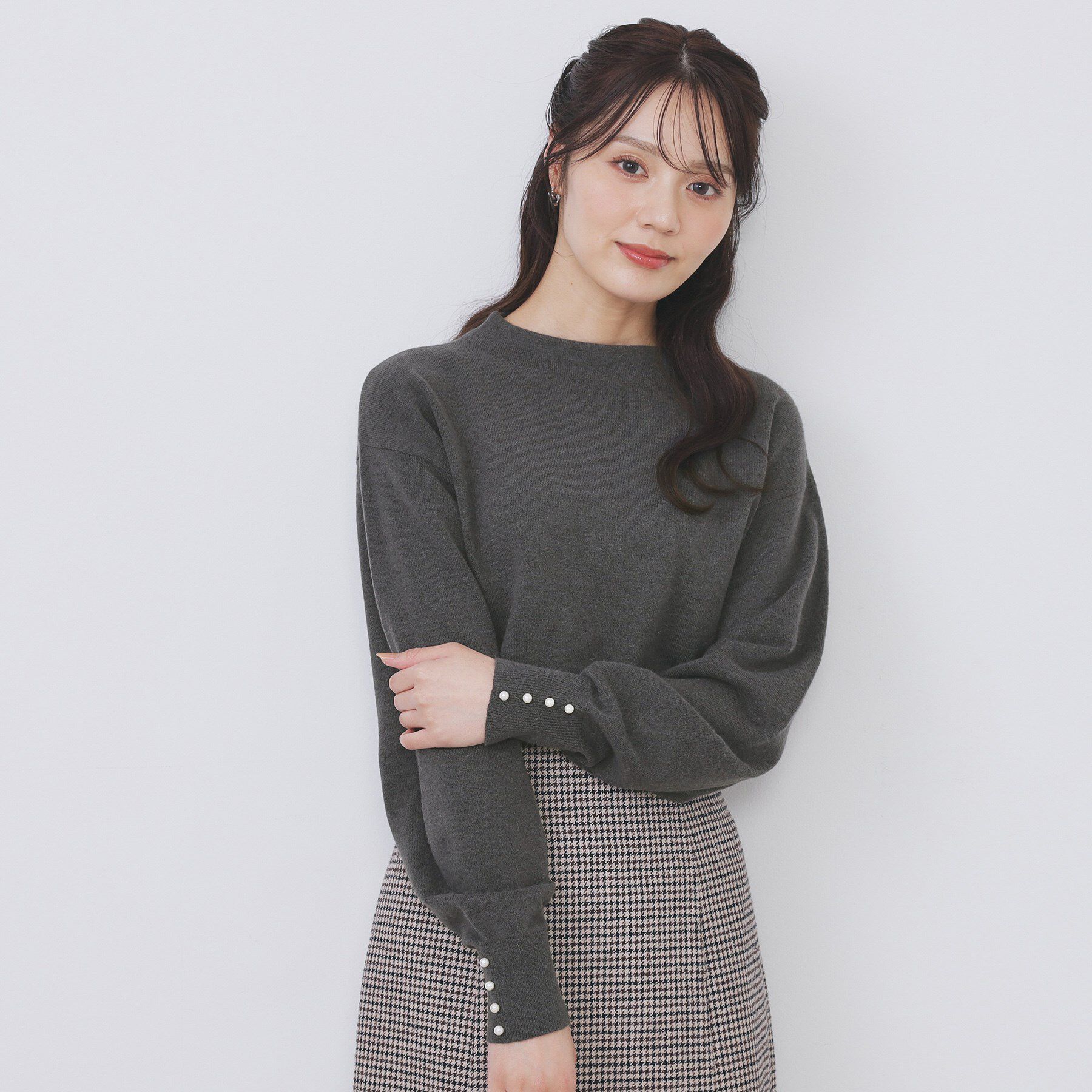 index「ふんわりボトルネックパフスリーブニット【洗濯機OK】」|ニット・セーター|チャコールグレー(0