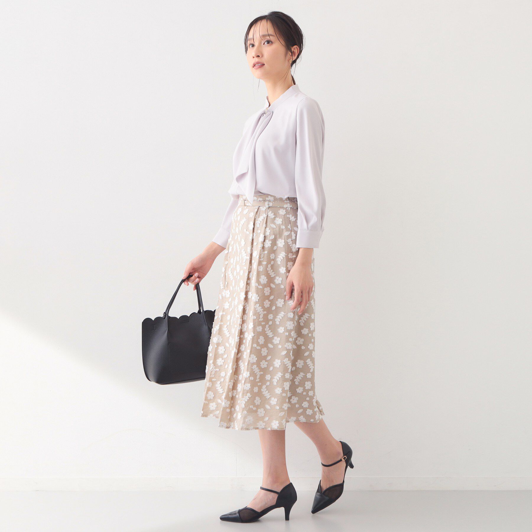 index「アシメドレープボウタイブラウス【洗濯機OK/イージーアイロン】」|シャツ・ブラウス|