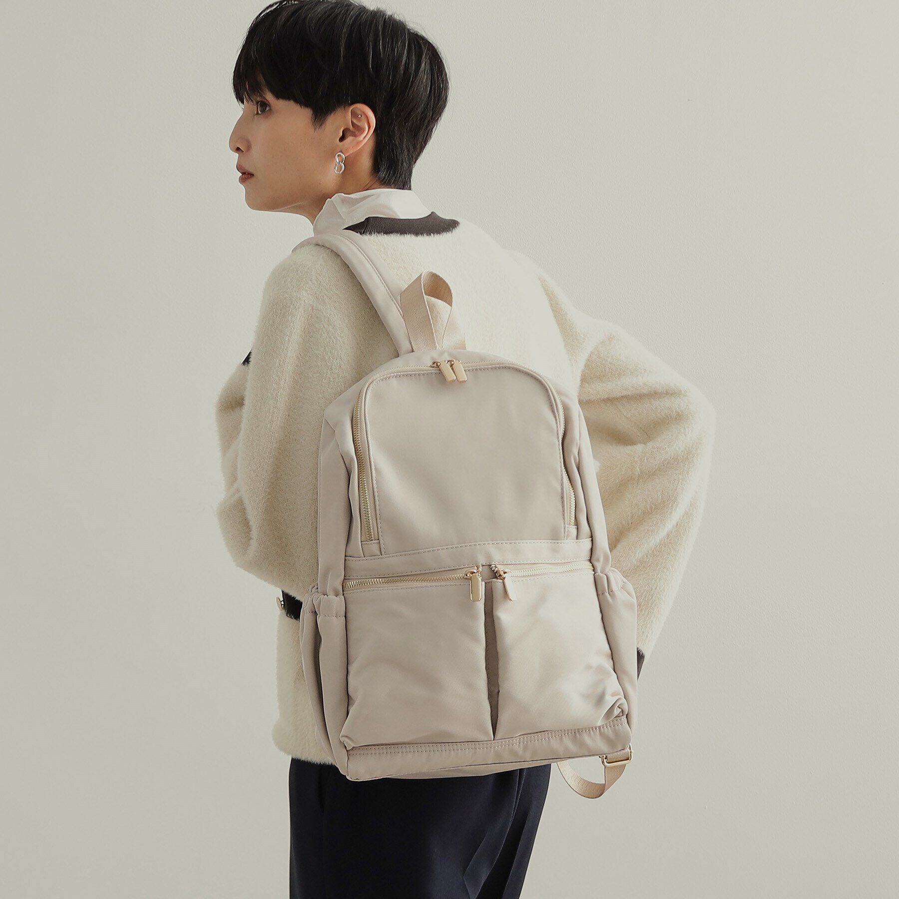 OPAQUE.CLIP「【撥水加工／マルチポケット】カジュアルリュックサック」|リュック|ベージュ(052)