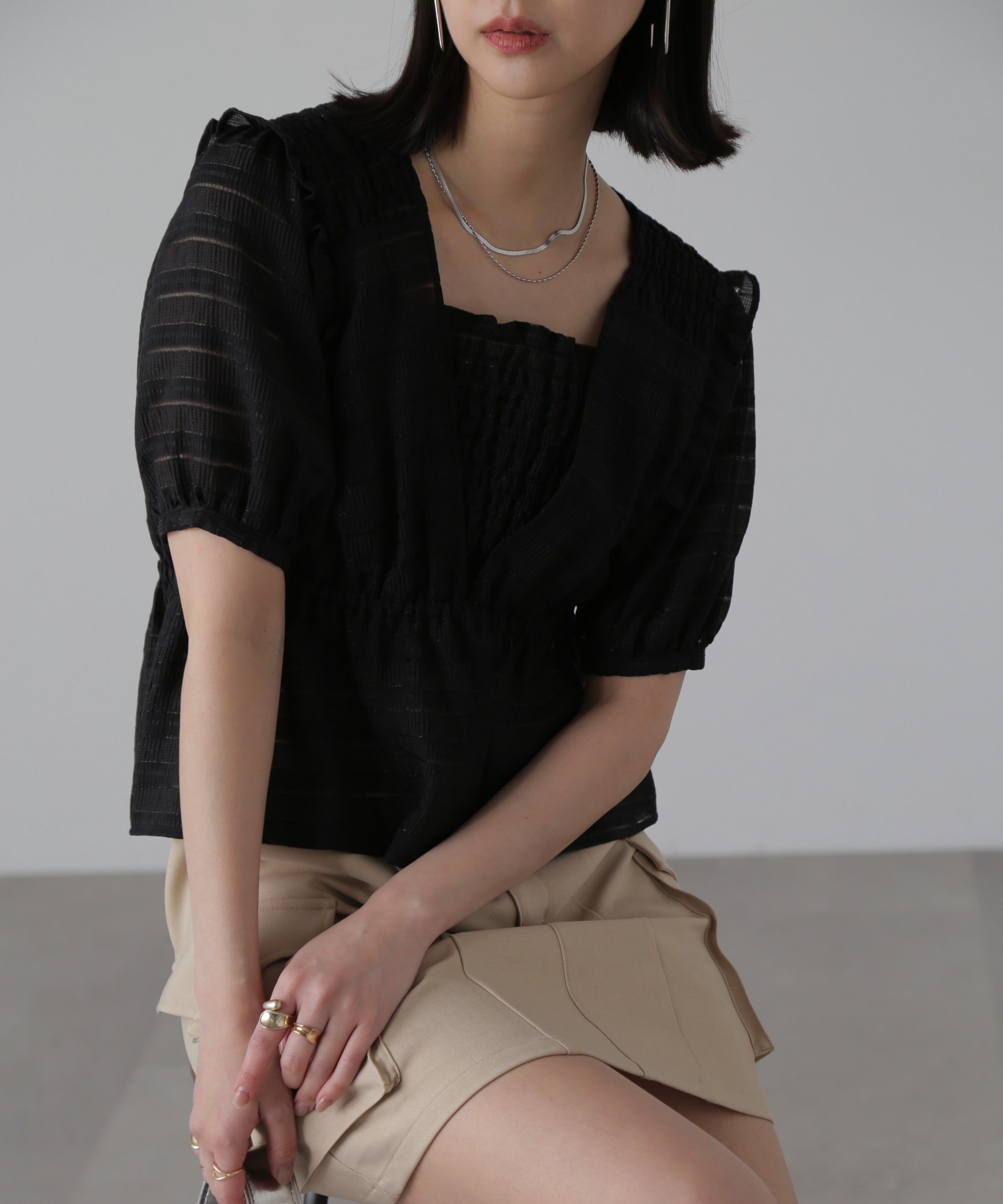  「肩フリルシャーリングペプラムブラウス」|シャツ・ブラウス|