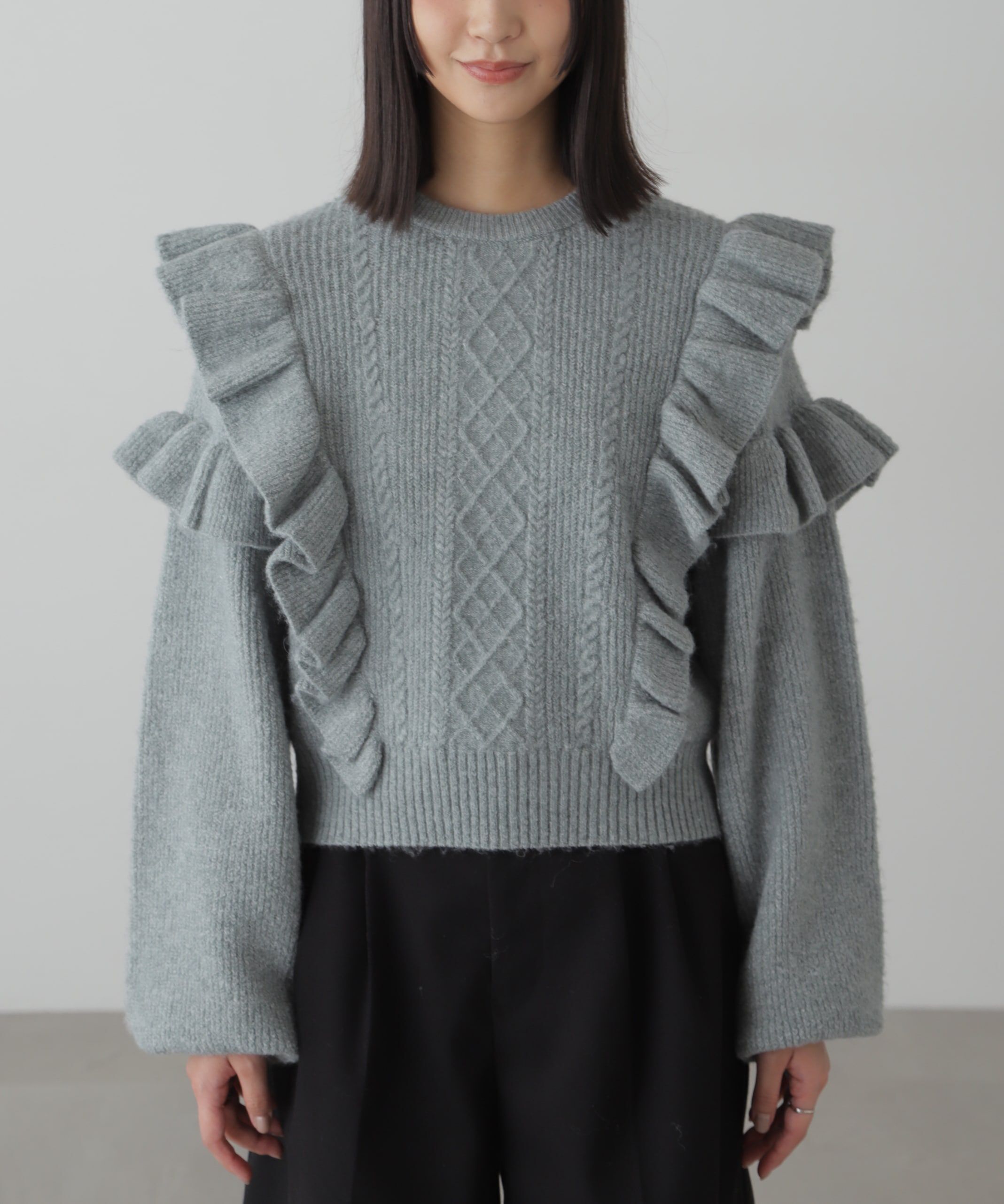  「肩フリルケーブルニット」|ニット・セーター|