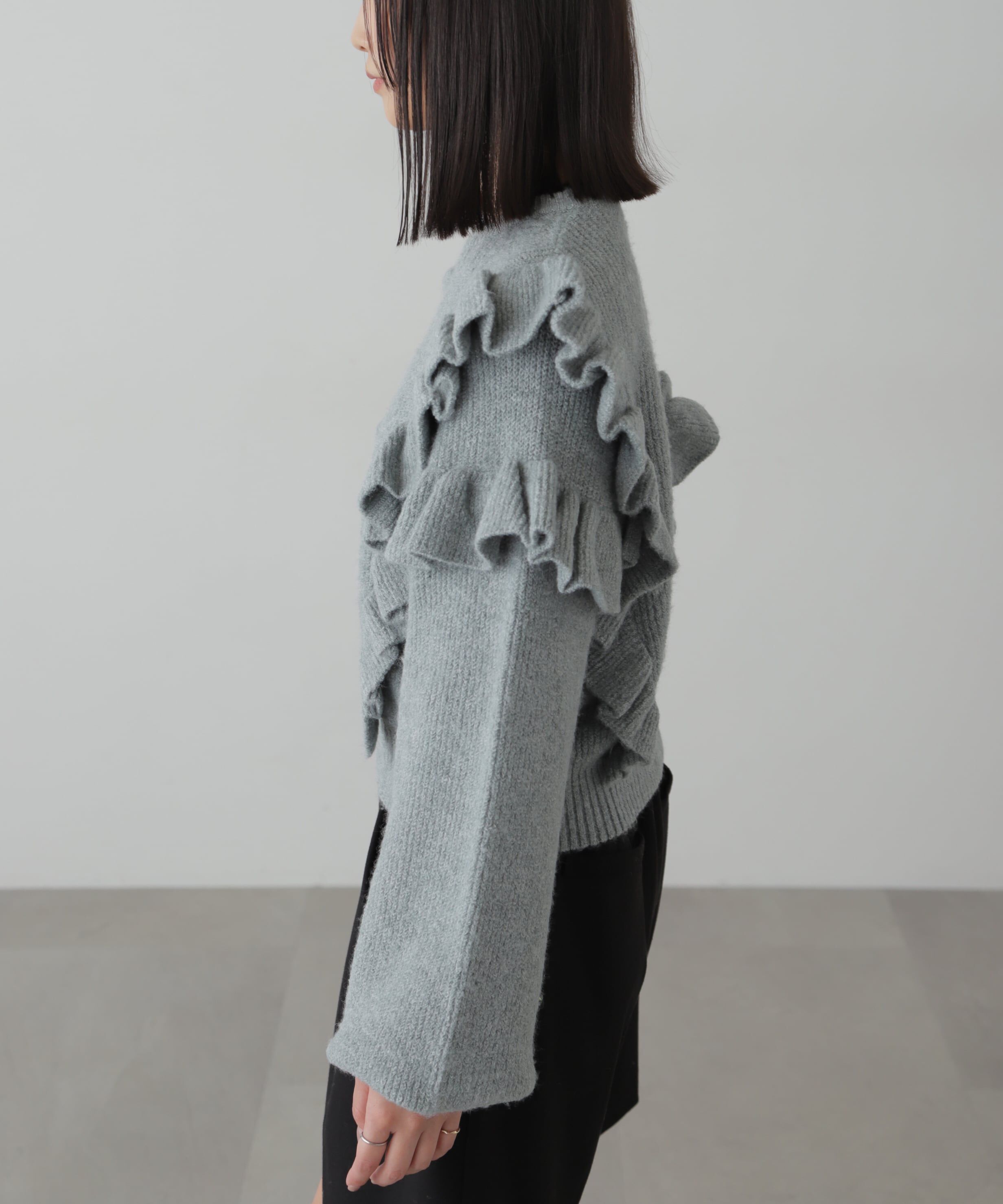  「肩フリルケーブルニット」|ニット・セーター|