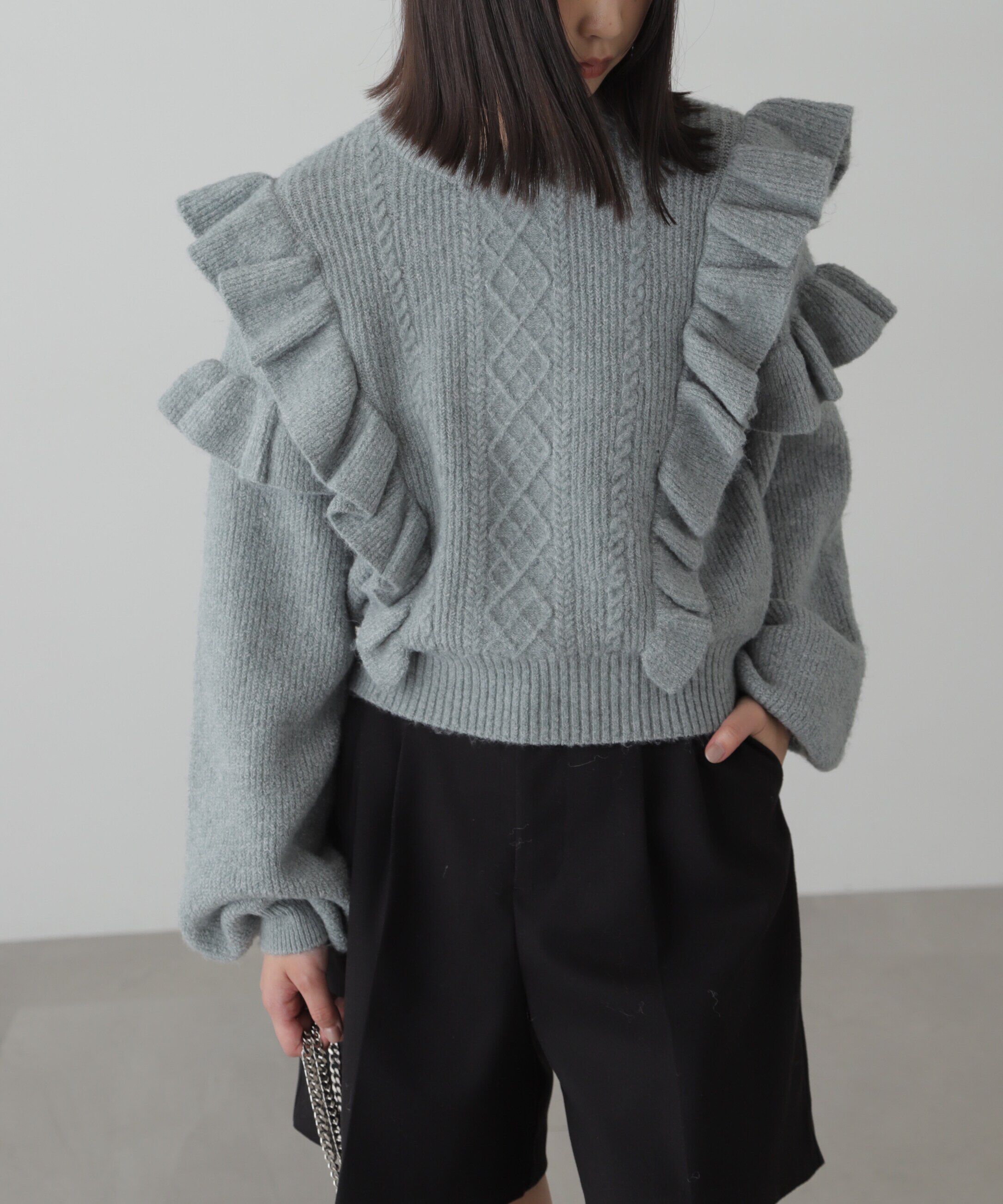  「肩フリルケーブルニット」|ニット・セーター|