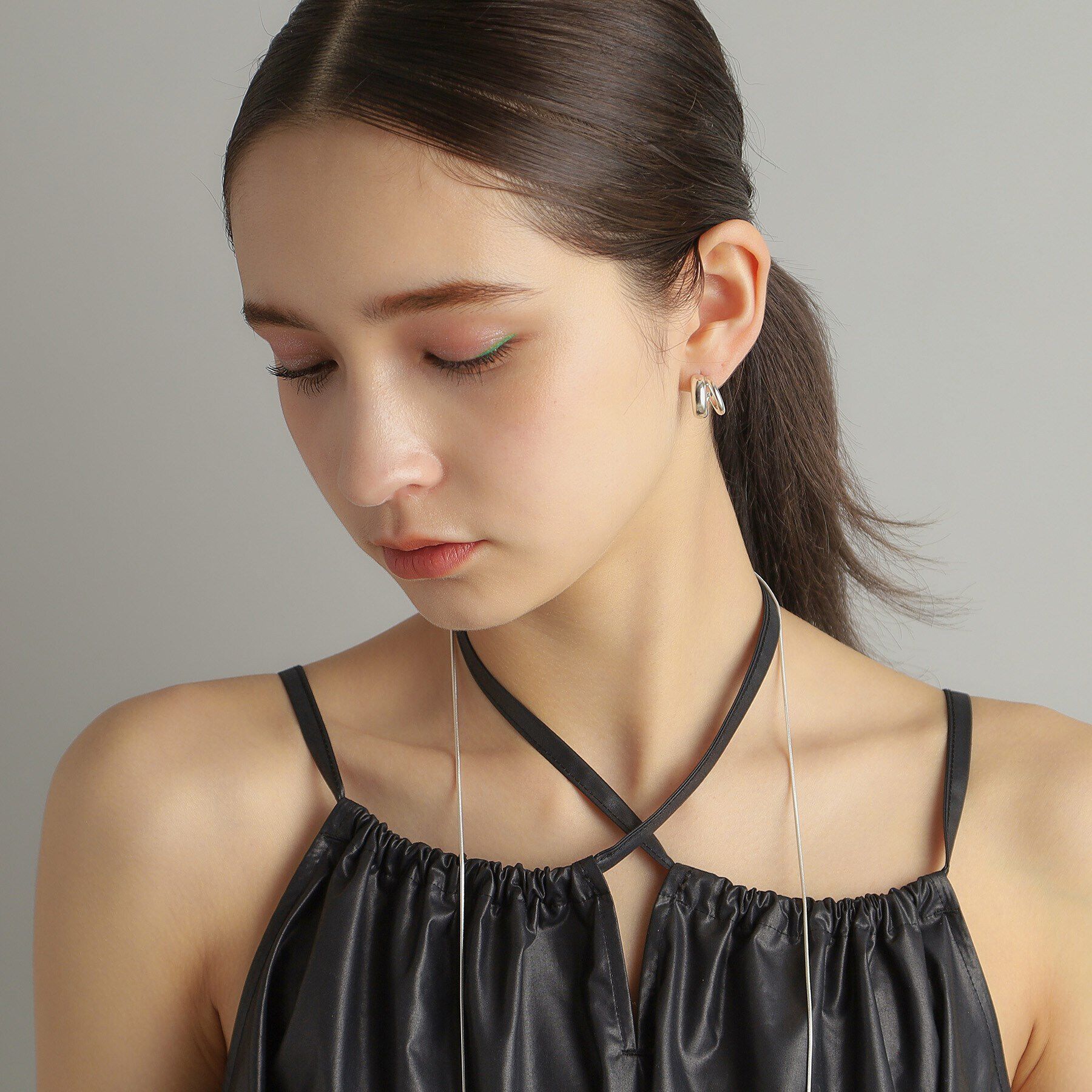 COCOSHNIK ONKITSCH「シルバー スモールフープ ダブルプランプピアス」|ピアス|