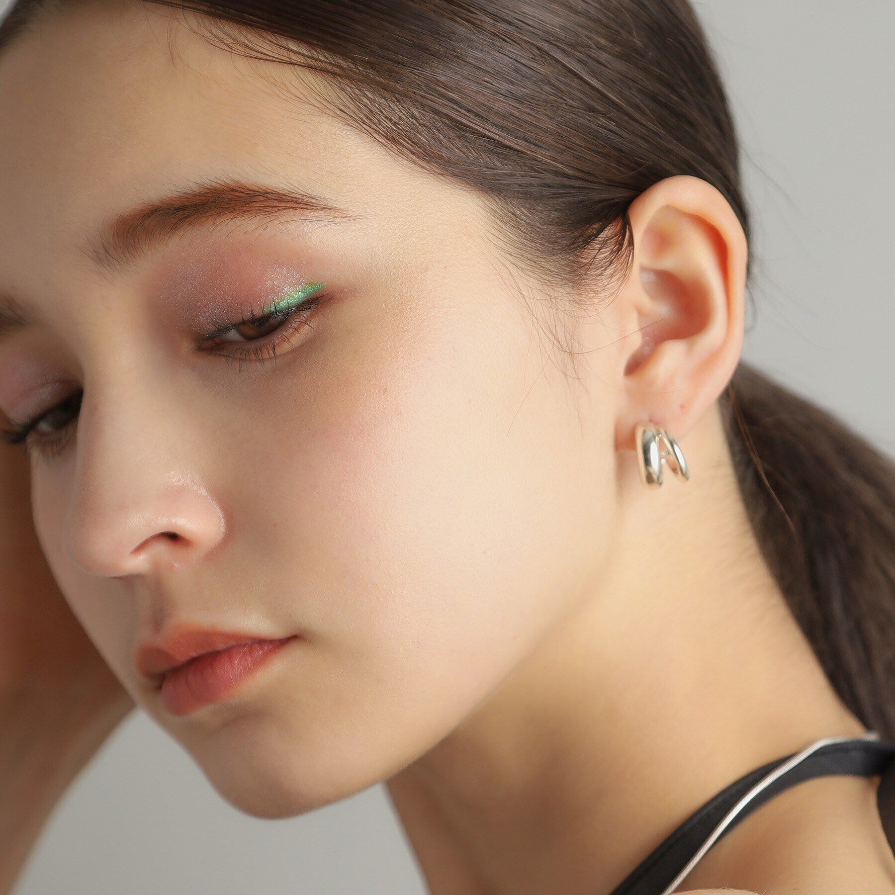 COCOSHNIK ONKITSCH「シルバー スモールフープ ダブルプランプピアス」|ピアス|