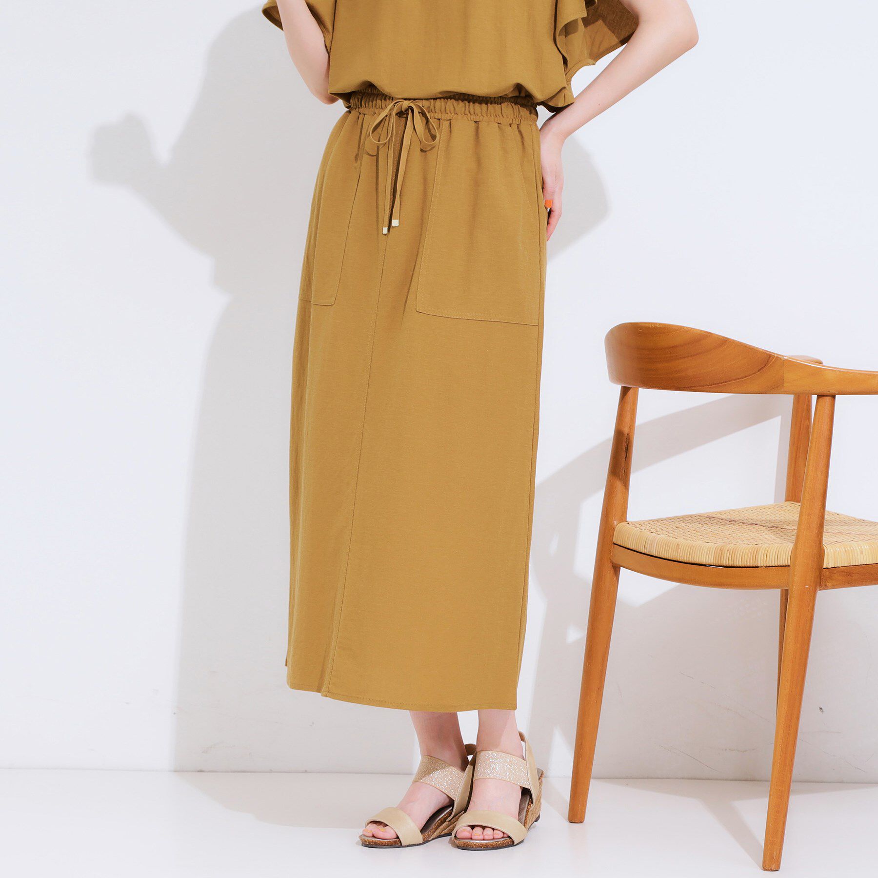 SHOO･LA･RUE「【セットアップ可/ひんやり】大人カジュアルに ベイカー風デザインスカート」|スカート|マスタード(033)