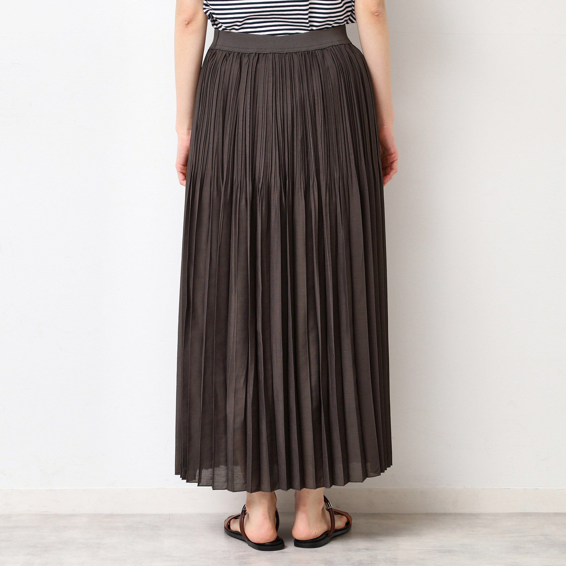 Dessin「【ウエストゴム・洗える】シアーランダムプリーツスカート」|スカート|