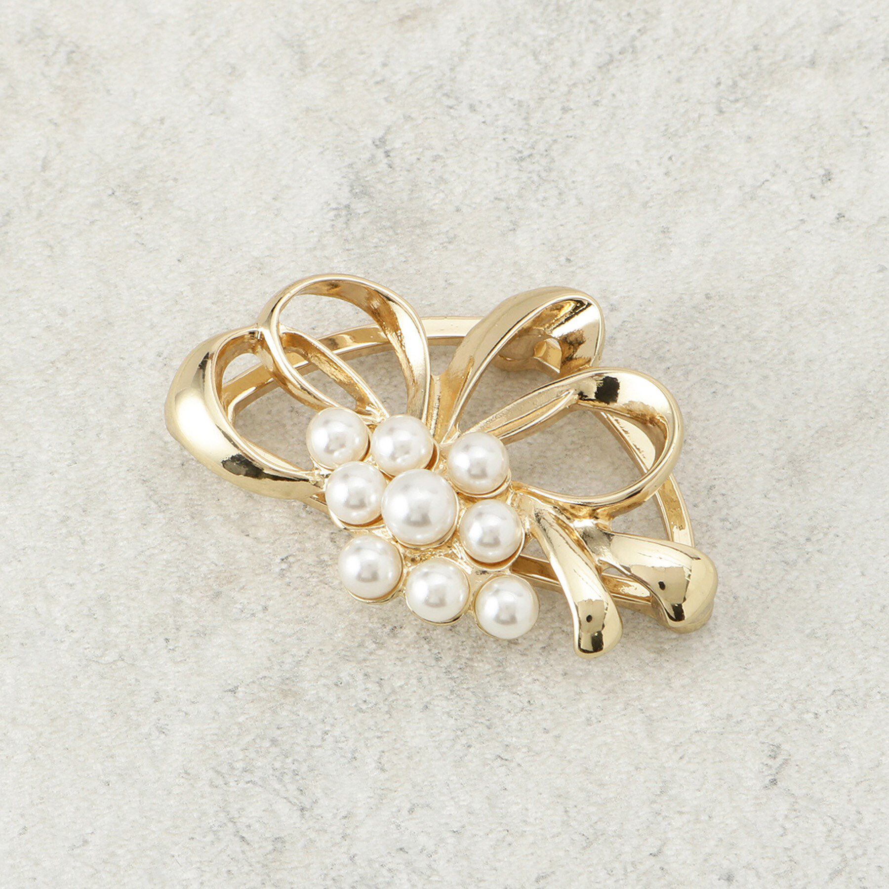 Dessin「【入卒/セレモニー】リボンモチーフマグネットブローチ」|ブローチ・コサージュ|