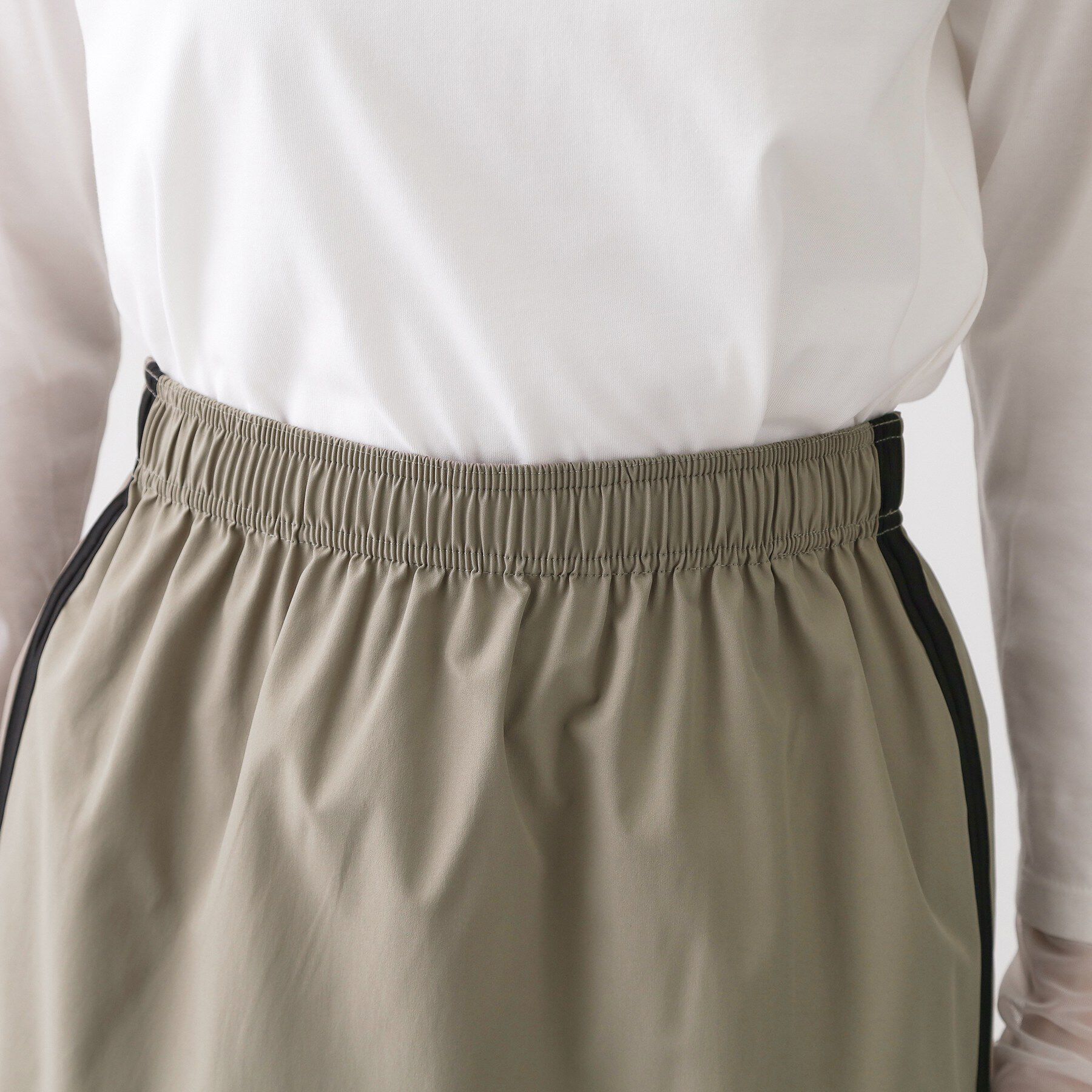 Dessin「【撥水/ウエストゴム】ストレッチIラインスカート」|スカート|