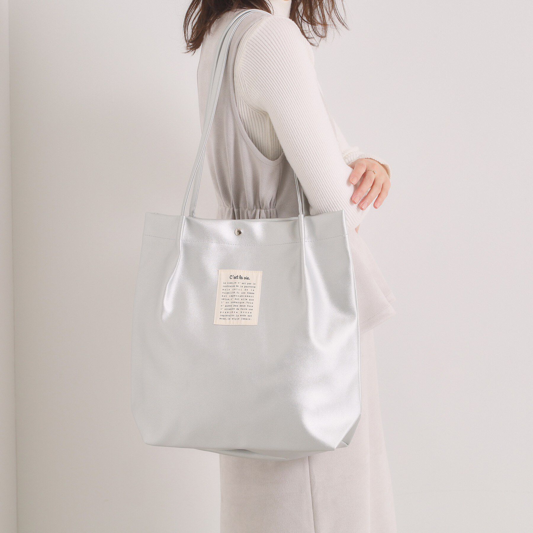 ITS&rsquo;DEMO「【A4対応】合皮ハンドルタックトート」|トートバッグ|シルバー(006)