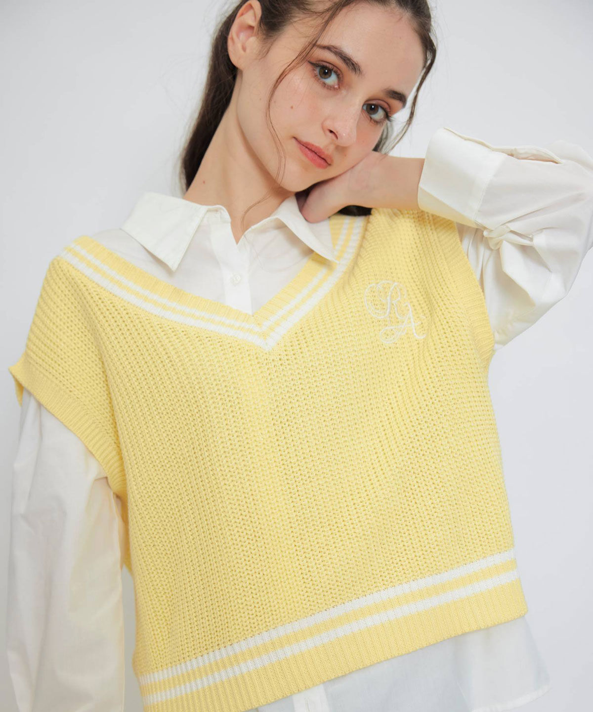 REDYAZEL「カレッジライクラインベスト&times;シャツブラウス」|ニット・セーター|