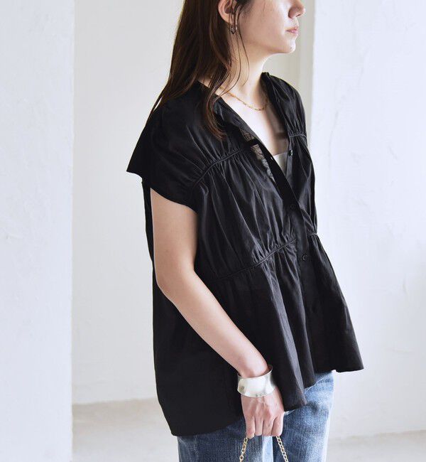 quaranciel「quaranciel:〈手洗い可能〉コットンボイル シアー ギャザー バンドカラー シャツ ブラウス」|シャツ・ブラウス|