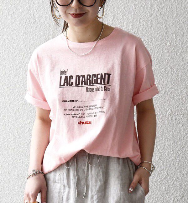 SHIPS any「《予約》【SHIPS any別注】La Hutte:〈洗濯機可能〉デザイン ロゴ プリント TEE 26SS」|Tシャツ・カットソー|