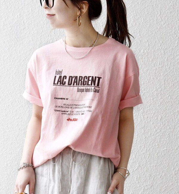 SHIPS any「《予約》【SHIPS any別注】La Hutte:〈洗濯機可能〉デザイン ロゴ プリント TEE 26SS」|Tシャツ・カットソー|