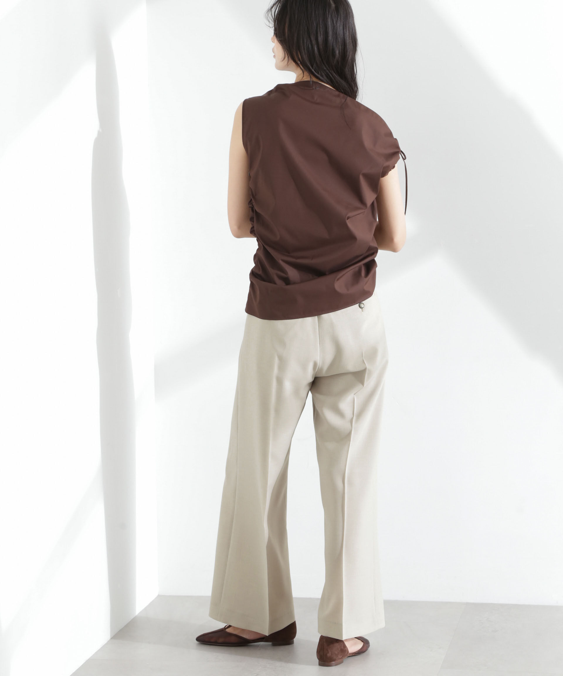 nano･universe「メランジドライ ベルト付きタックワイドパンツ(セットアップ可)」|チノ|