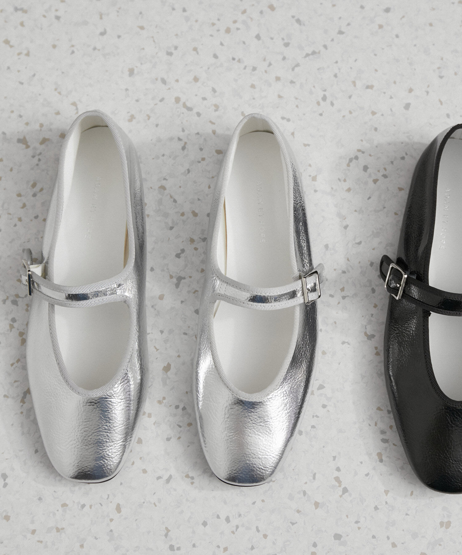 ADAM ET ROPE'「【逸品・サステナブル】メタリックメリージェーン」|バレエシューズ|シルバー(93)