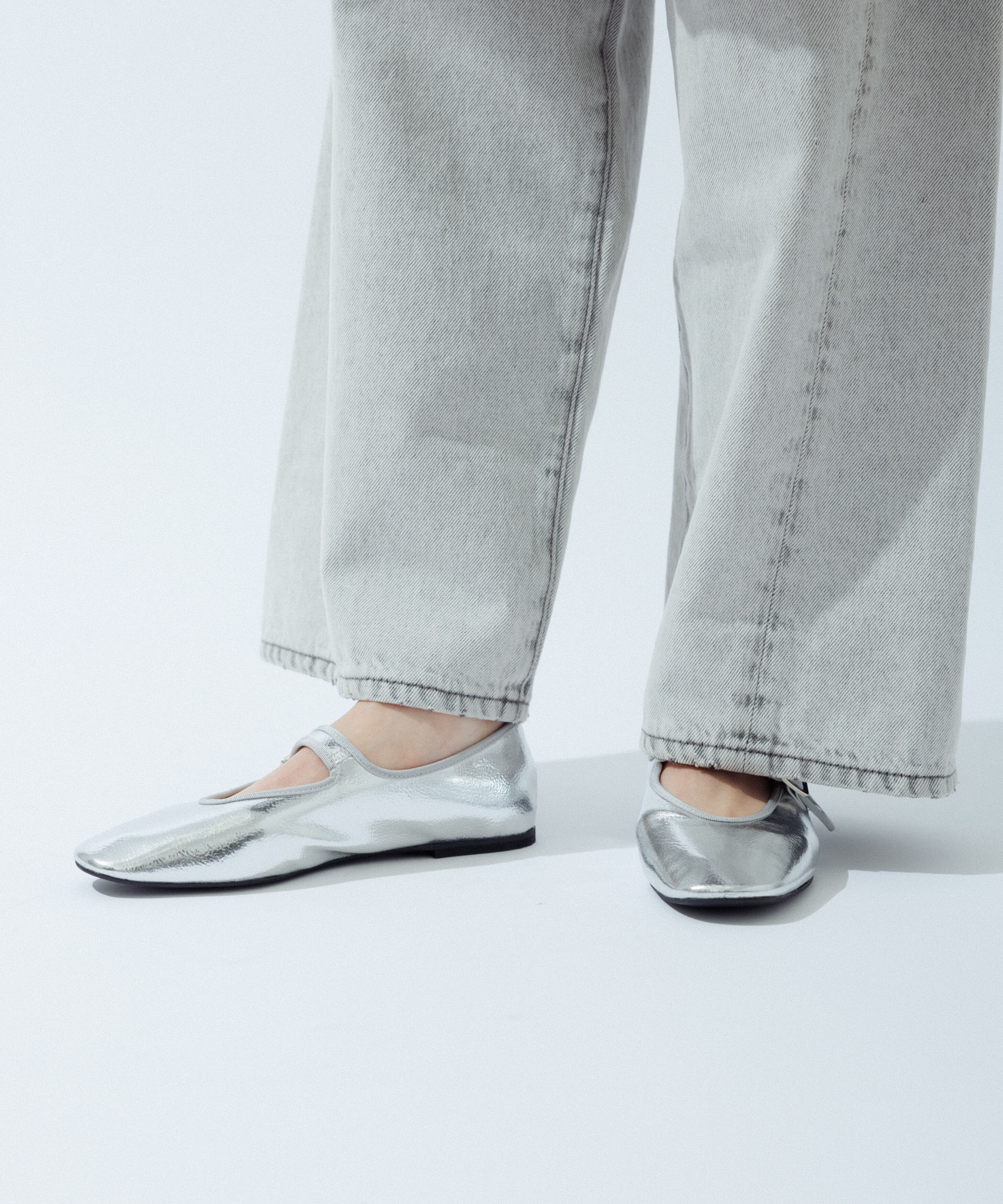 ADAM ET ROPE'「【逸品・サステナブル】メタリックメリージェーン」|バレエシューズ|