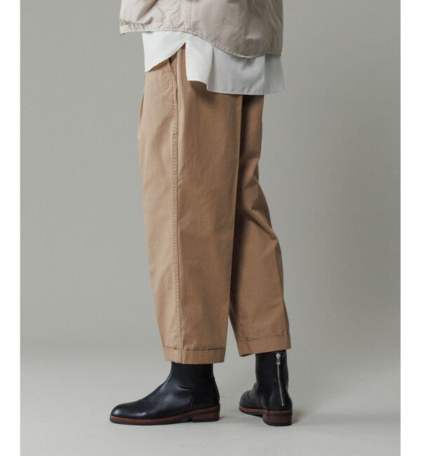 ADAM ET ROPE'「【撥水】ワンプリーツ クロップドシルエット チノパンツ」|チノ|ベージュ(27)