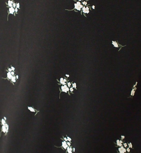  「【@iristagramuuコラボ】ショルダータック刺繍ワンピース」|ワンピース|