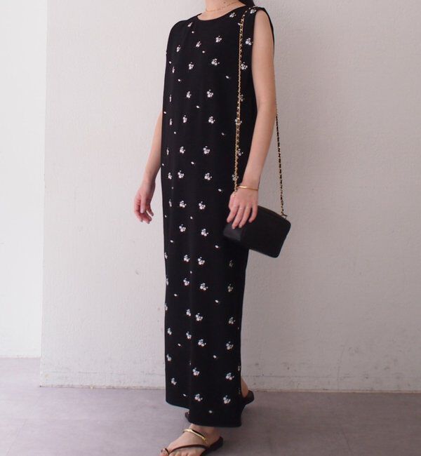  「【@iristagramuuコラボ】ショルダータック刺繍ワンピース」|ワンピース|