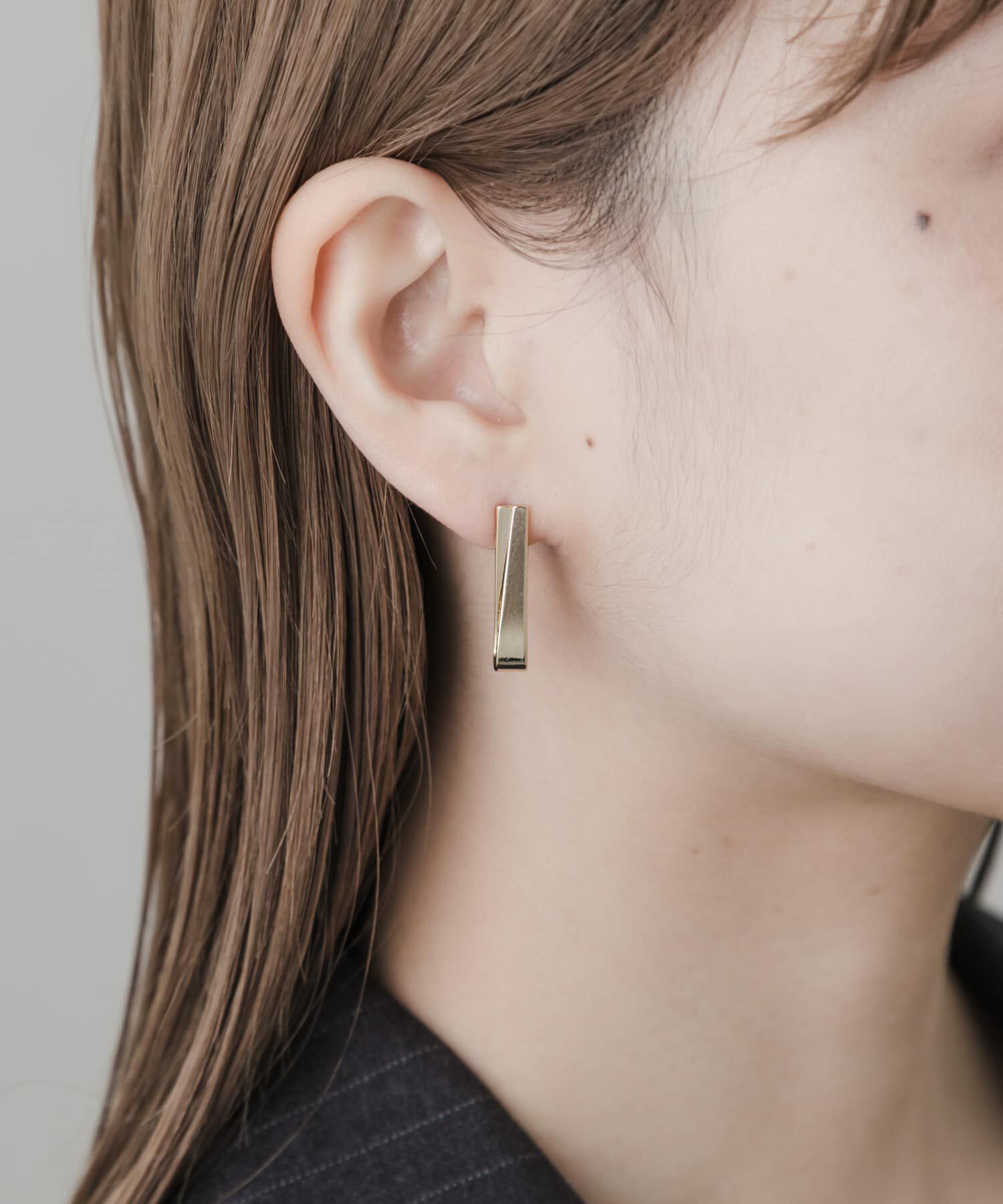 SMELLY「メタルスクエアフォールドピアス」|ピアス|