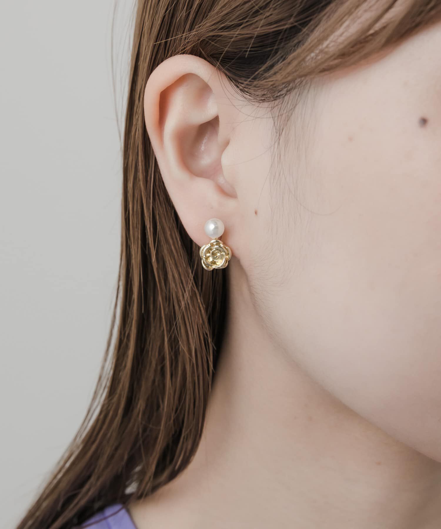 SMELLY「パールメタルフラワーイヤリング」|イヤリング|