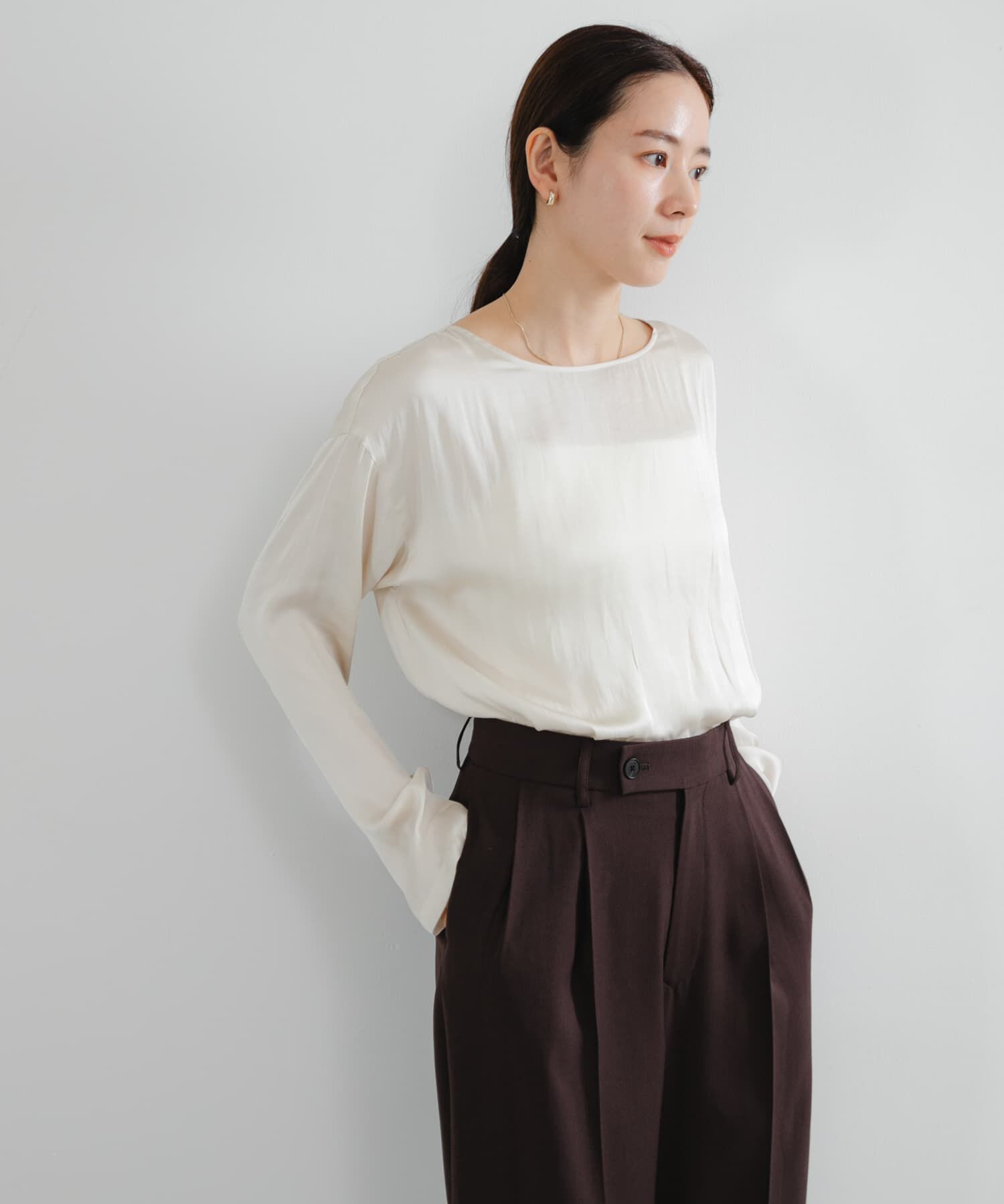 URBAN RESEARCH「ヴィンテージサテンTシャツブラウス」|シャツ・ブラウス|