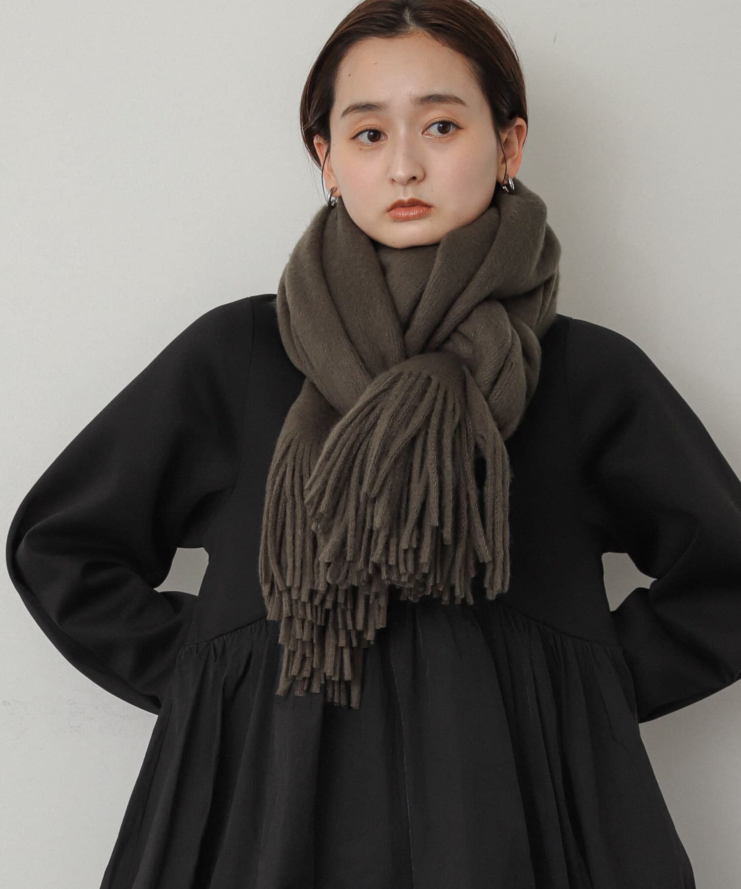 SENSE OF PLACE by URBAN RESEARCH「ニットフリンジストール」|ストール|カーキ