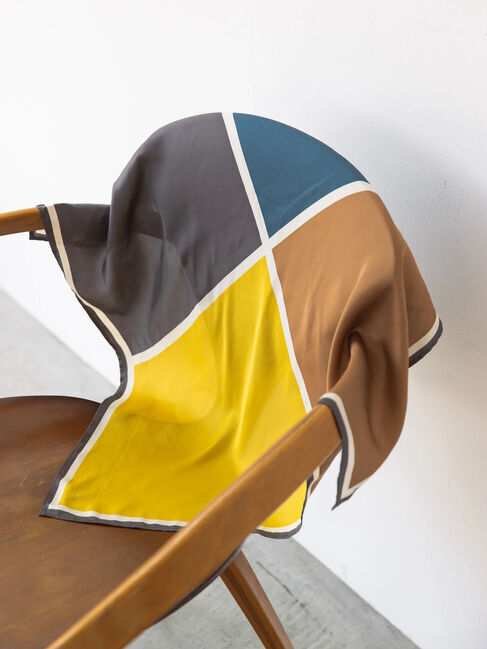  「サテンスカーフ」|ストール|