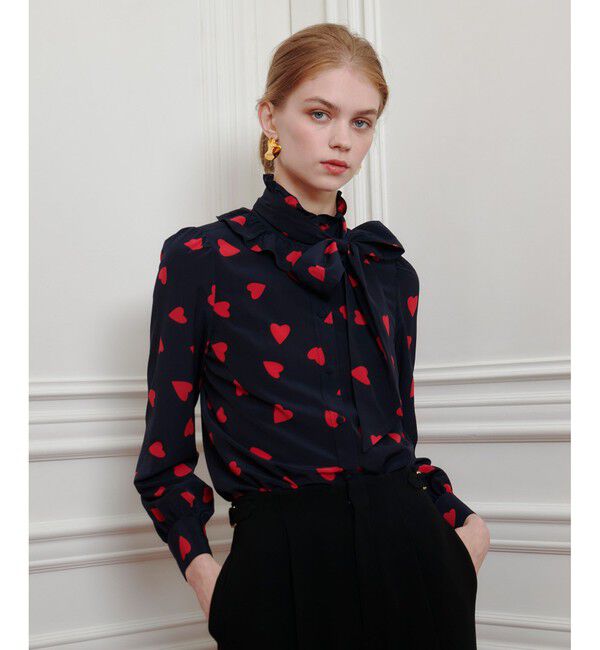 LOULOU WILLOUGHBY「WEB限定【LOULOU WILLOUGHBY】デシンハートプリントボウタイブラウス」|シャツ・ブラウス|