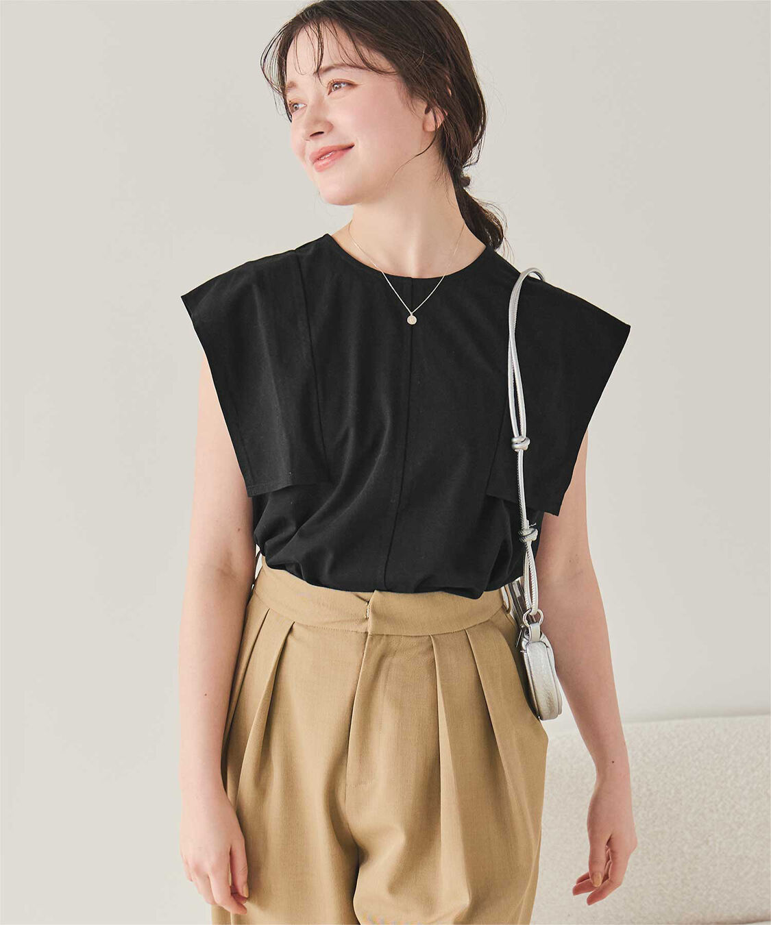 titivate「【サステナブル】スクエアスリーブカットソートップス」|Tシャツ・カットソー|ブラック