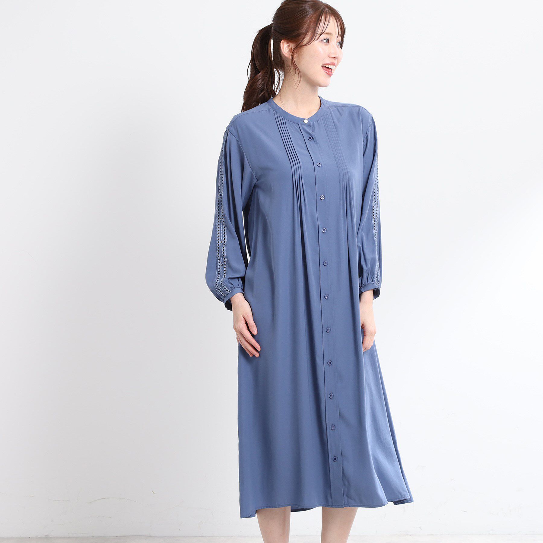 Reflect「【夏SALE／E‐QUALITY／羽織にも◎】エンブロイダリーワンピース」|ワンピース|ブルー(092)