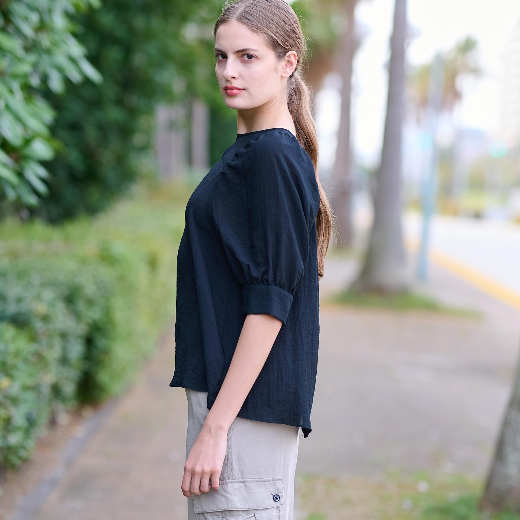 DRESSTERIOR「【洗える/清涼感】ボリュームスリーブバックジップブラウス」|シャツ・ブラウス|