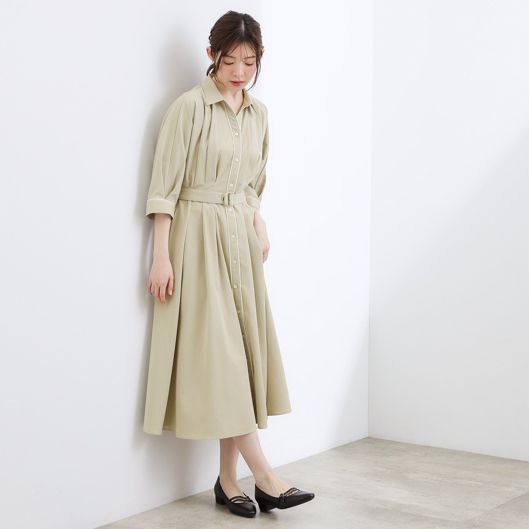 grove「【貴島明日香さん着用・美シルエット】ウエストタック配色ワンピース」|ワンピース|