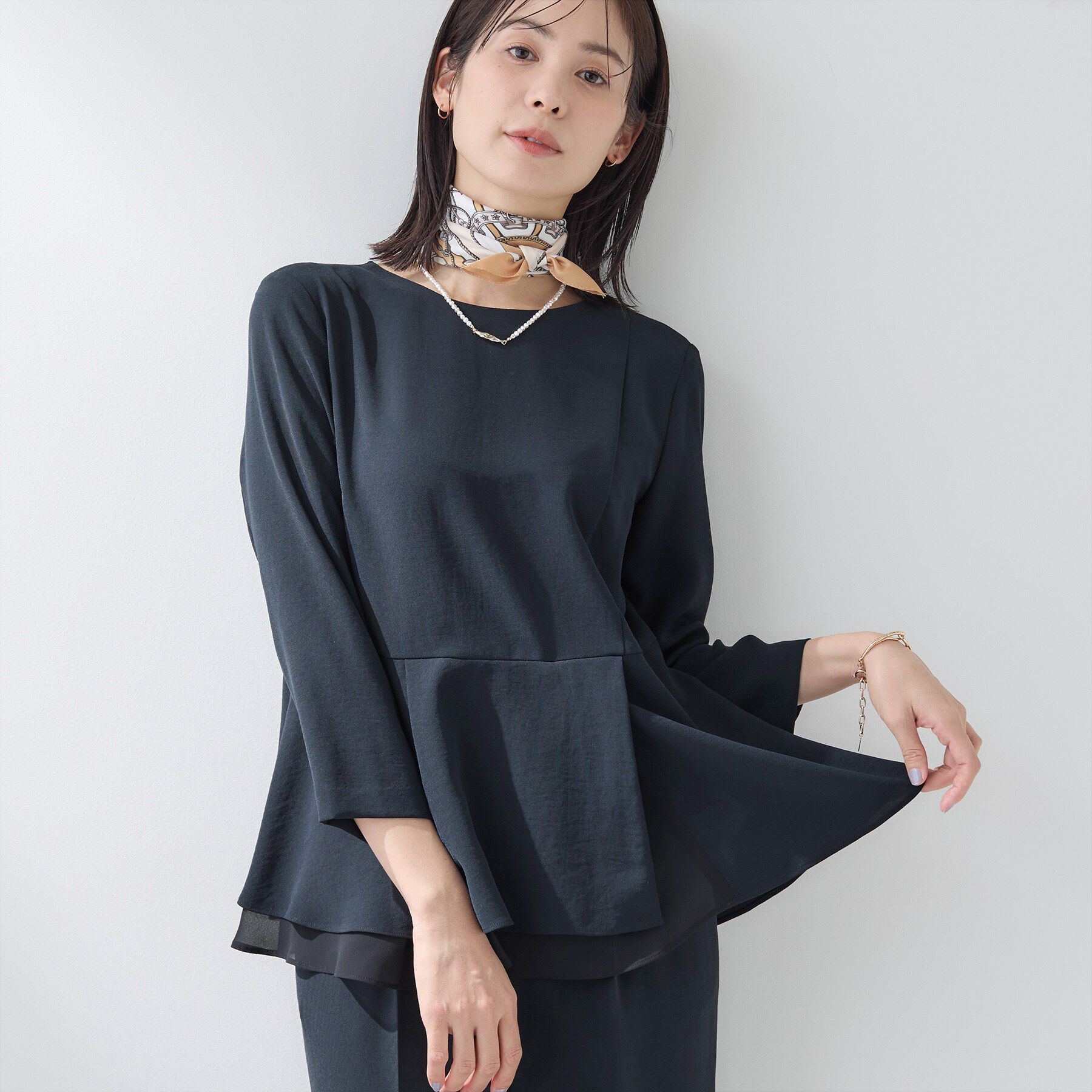 INDIVI「【洗える／UVケア／SETUP可】着る日傘ペプラムブラウス」|シャツ・ブラウス|ネイビー(094)