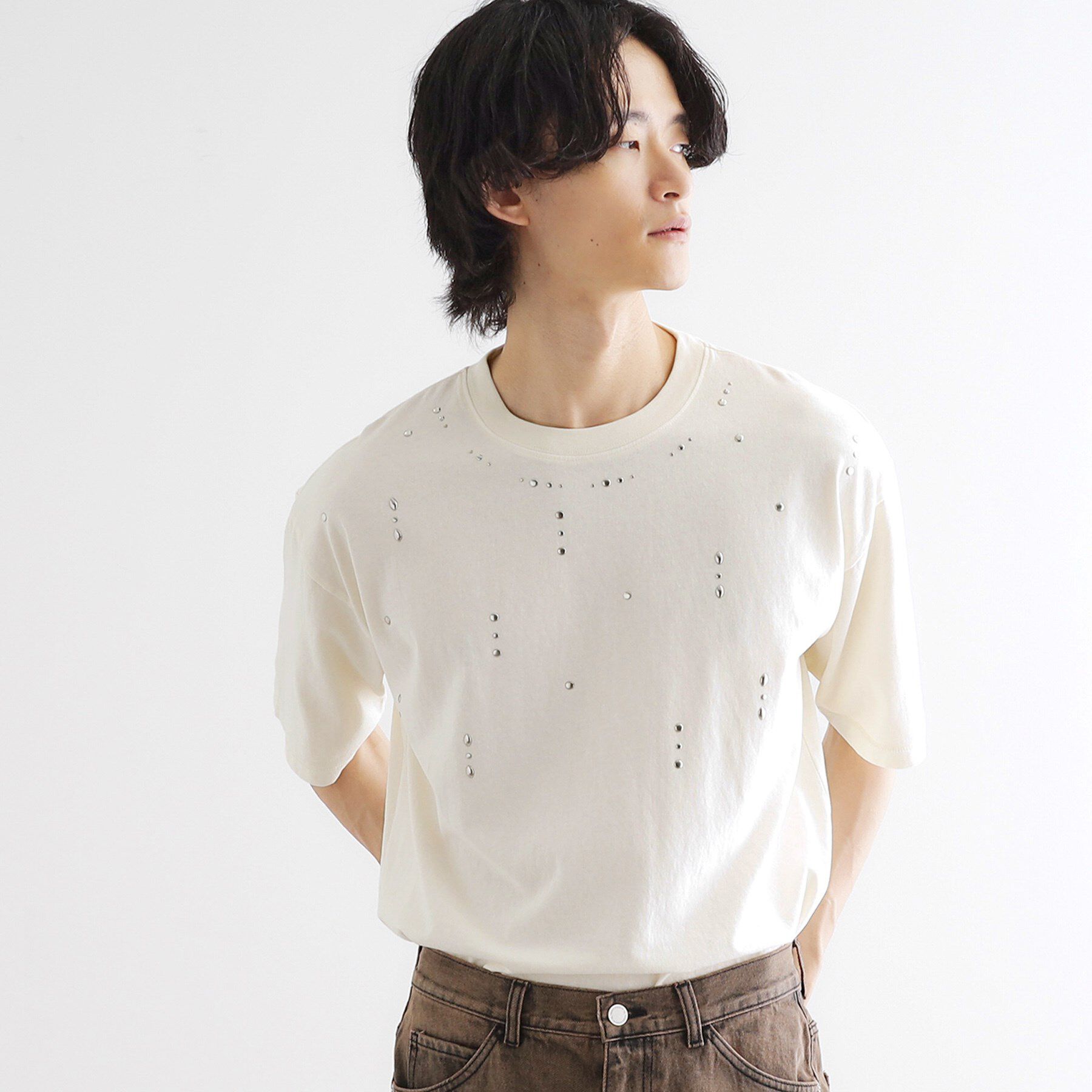 tk.TAKEO KIKUCHI「ヴィンテージライクスタッズTシャツ」|Tシャツ・カットソー|