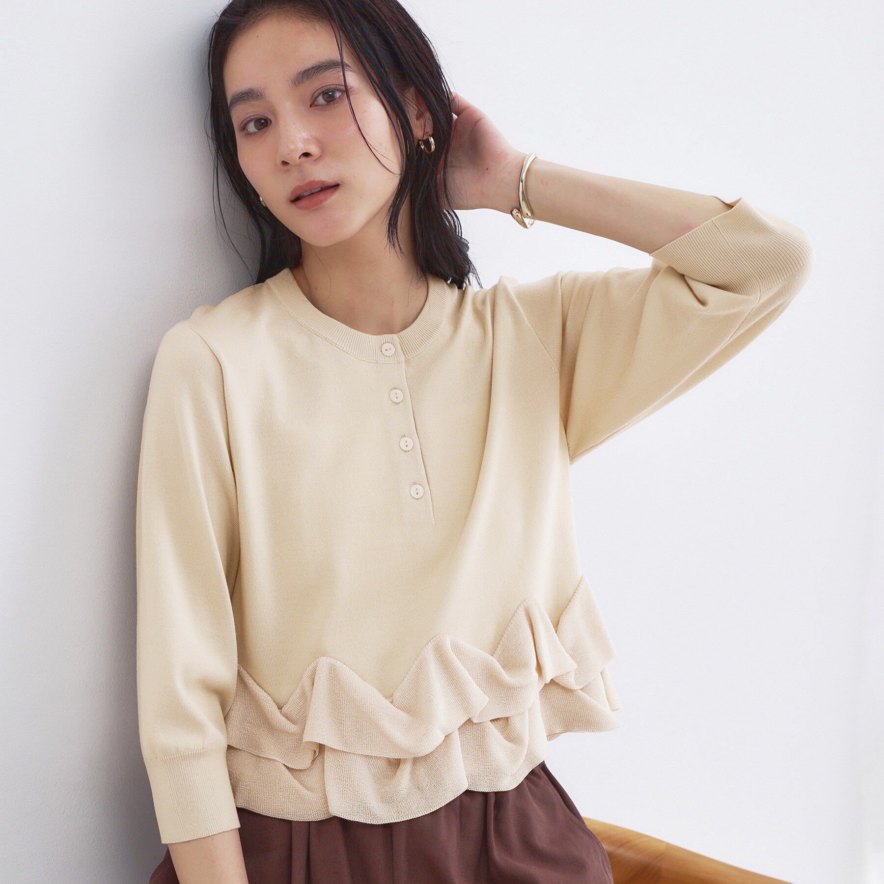 OPAQUE.CLIP「裾フリルヘンリーネックニット【洗濯機OK】」|ニット・セーター|アイボリー(004)