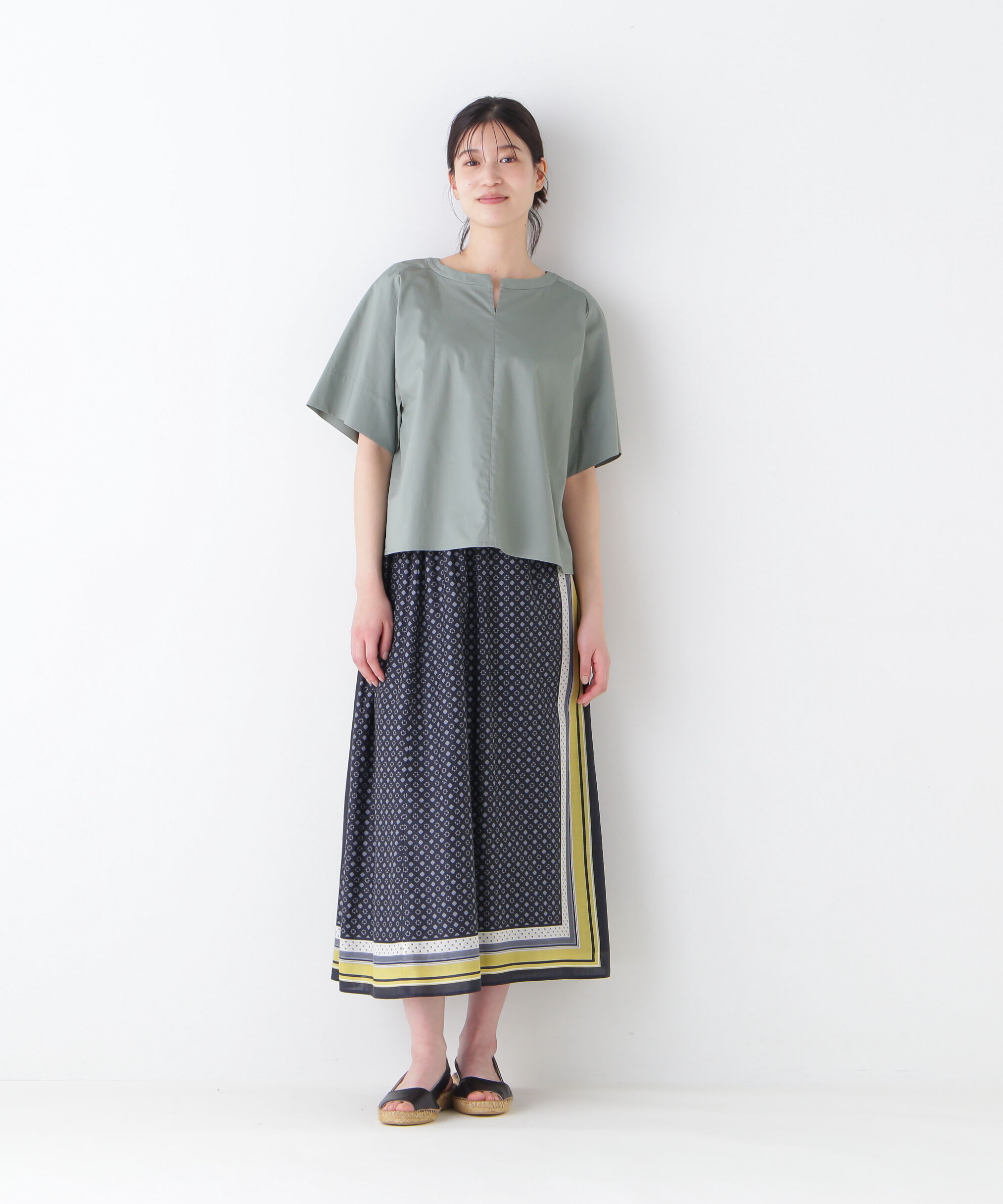  「◆ボックスシルエットキーネックブラウス」|シャツ・ブラウス|