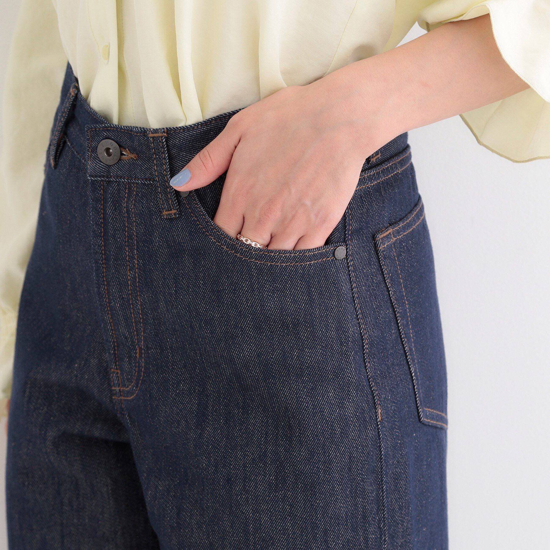 SHOO･LA･RUE「【SHOO・LA・RUE DENIM】大人のきれいめカジュアルに デニムテーパードパンツ」|デニム|