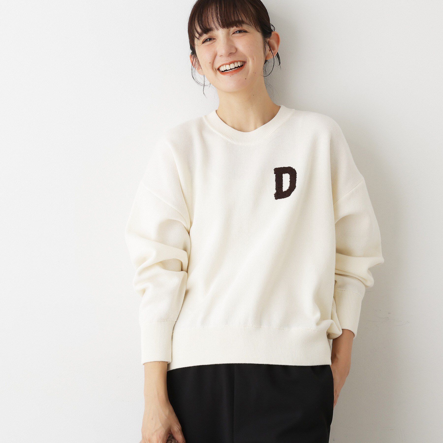 Dessin「【洗える】Dサガラ刺繍ワッペン付きニット」|ニット・セーター|オフホワイト(003