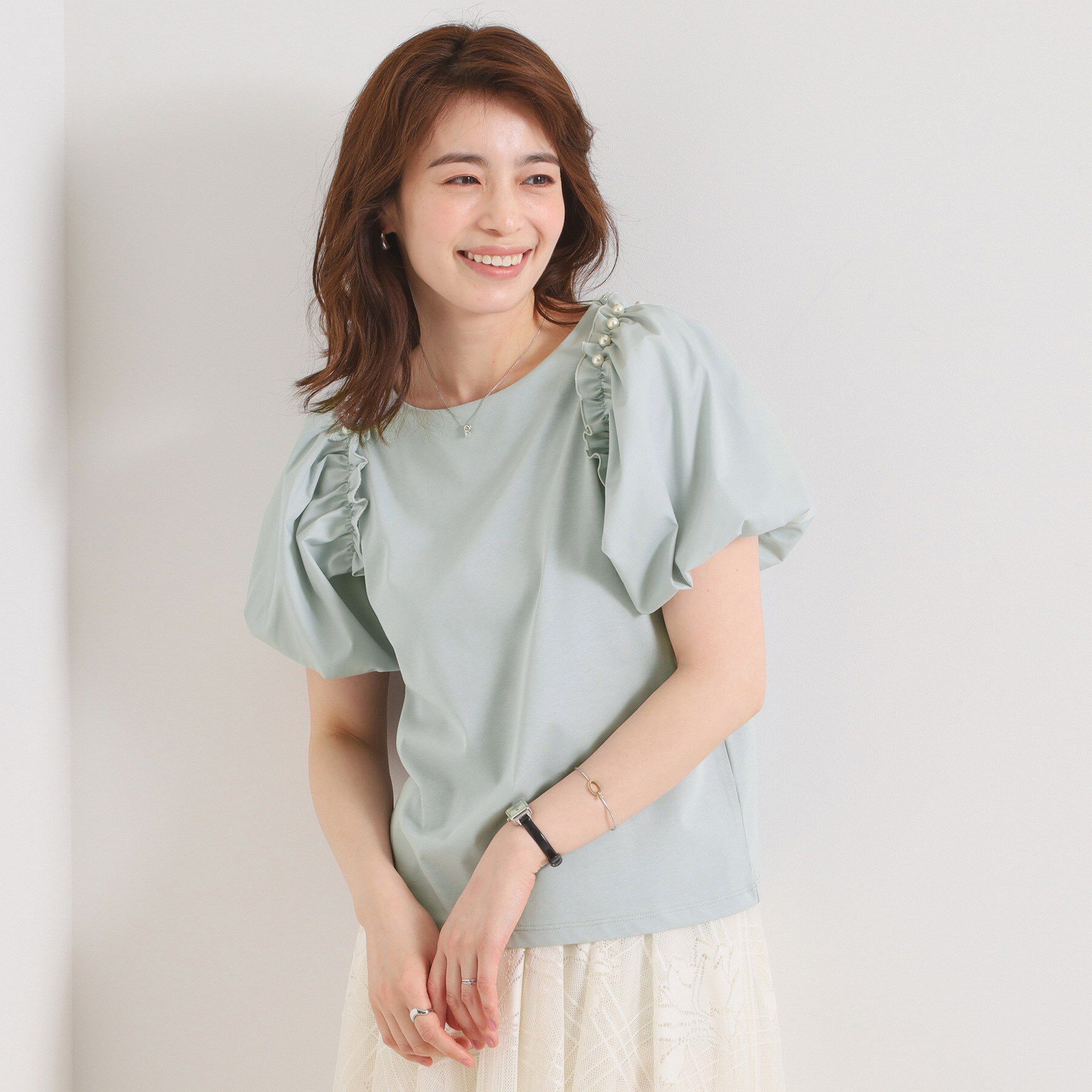 ITS&rsquo;DEMO「【手洗い可】パール調飾り付きパフ袖プルオーバー」|Tシャツ・カットソー|