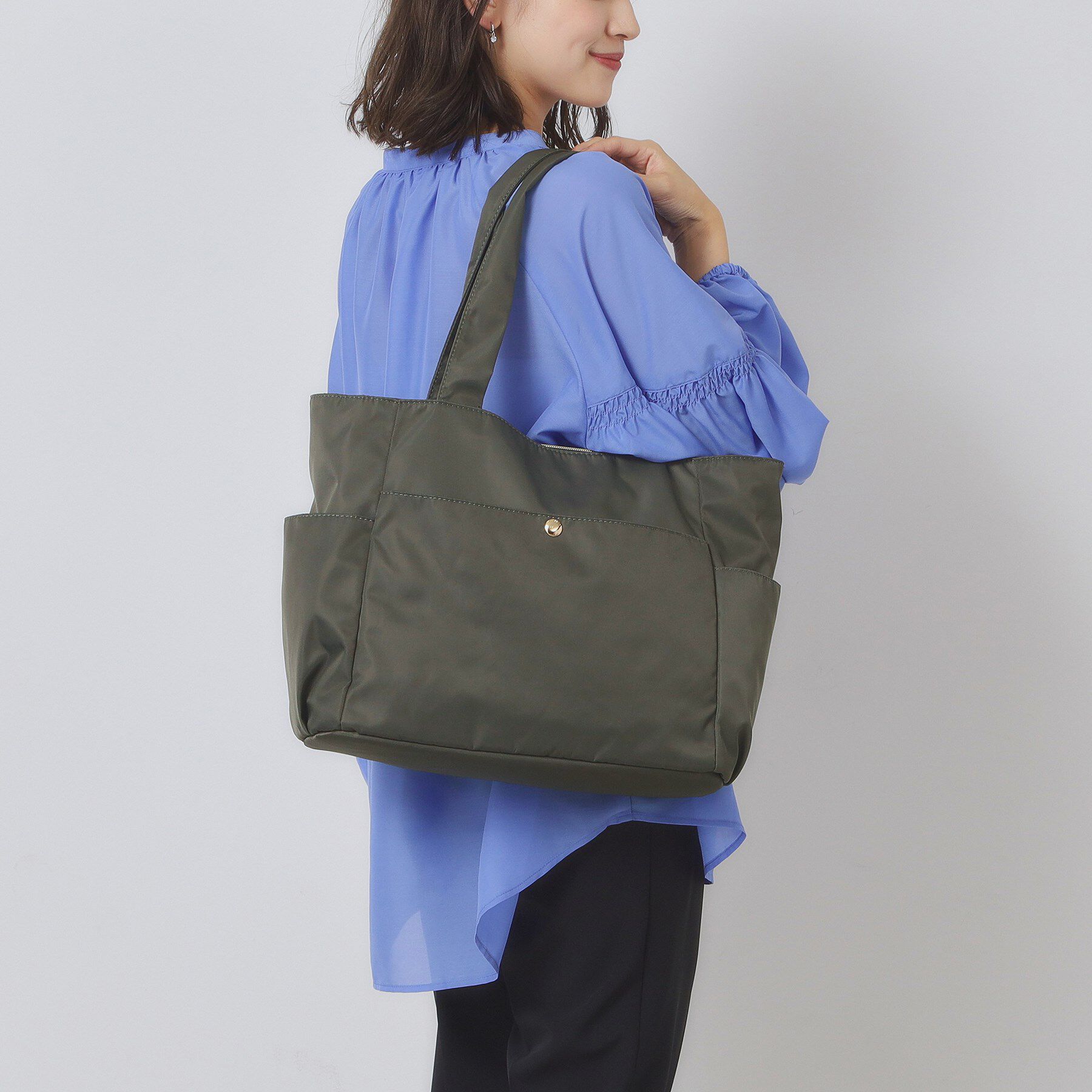 ITS&rsquo;DEMO「【9ポケット】軽量撥水A4トート」|トートバッグ|チャコールグレー(0