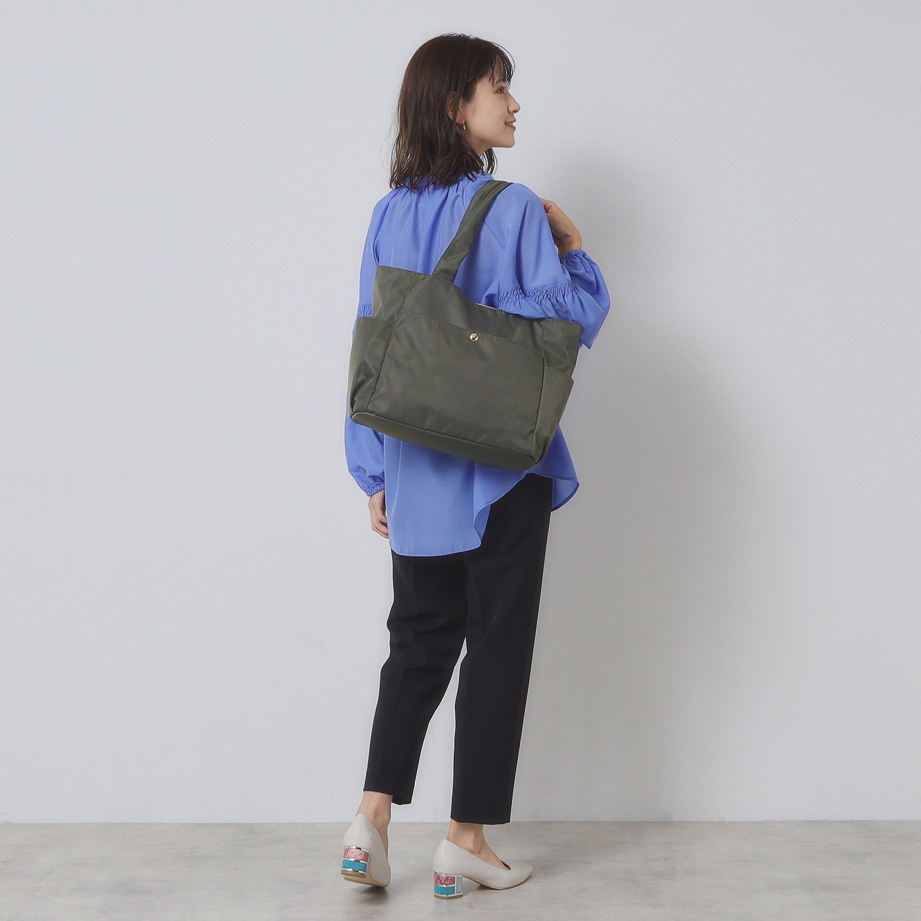 ITS&rsquo;DEMO「【9ポケット】軽量撥水A4トート」|トートバッグ|