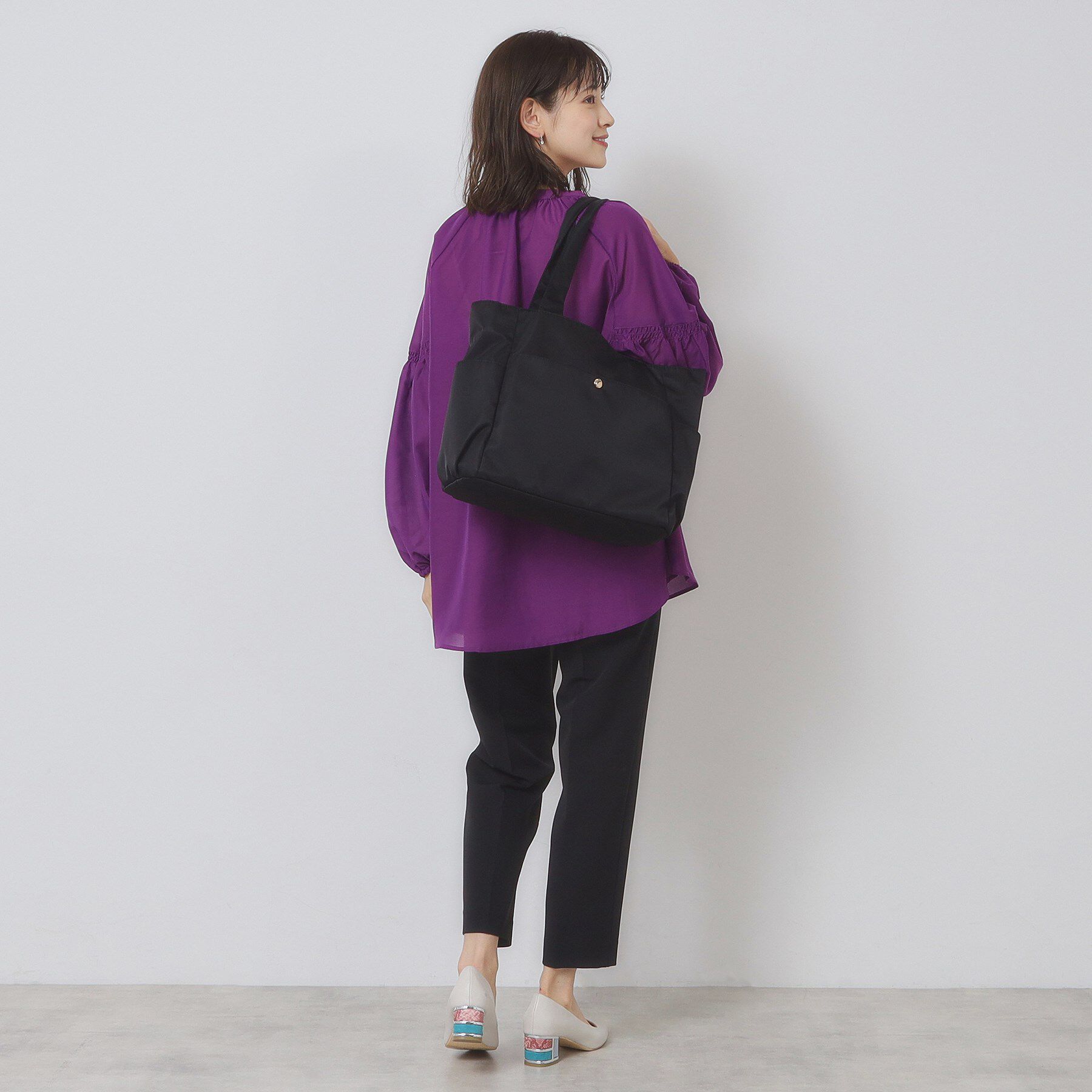 ITS&rsquo;DEMO「【9ポケット】軽量撥水A4トート」|トートバッグ|