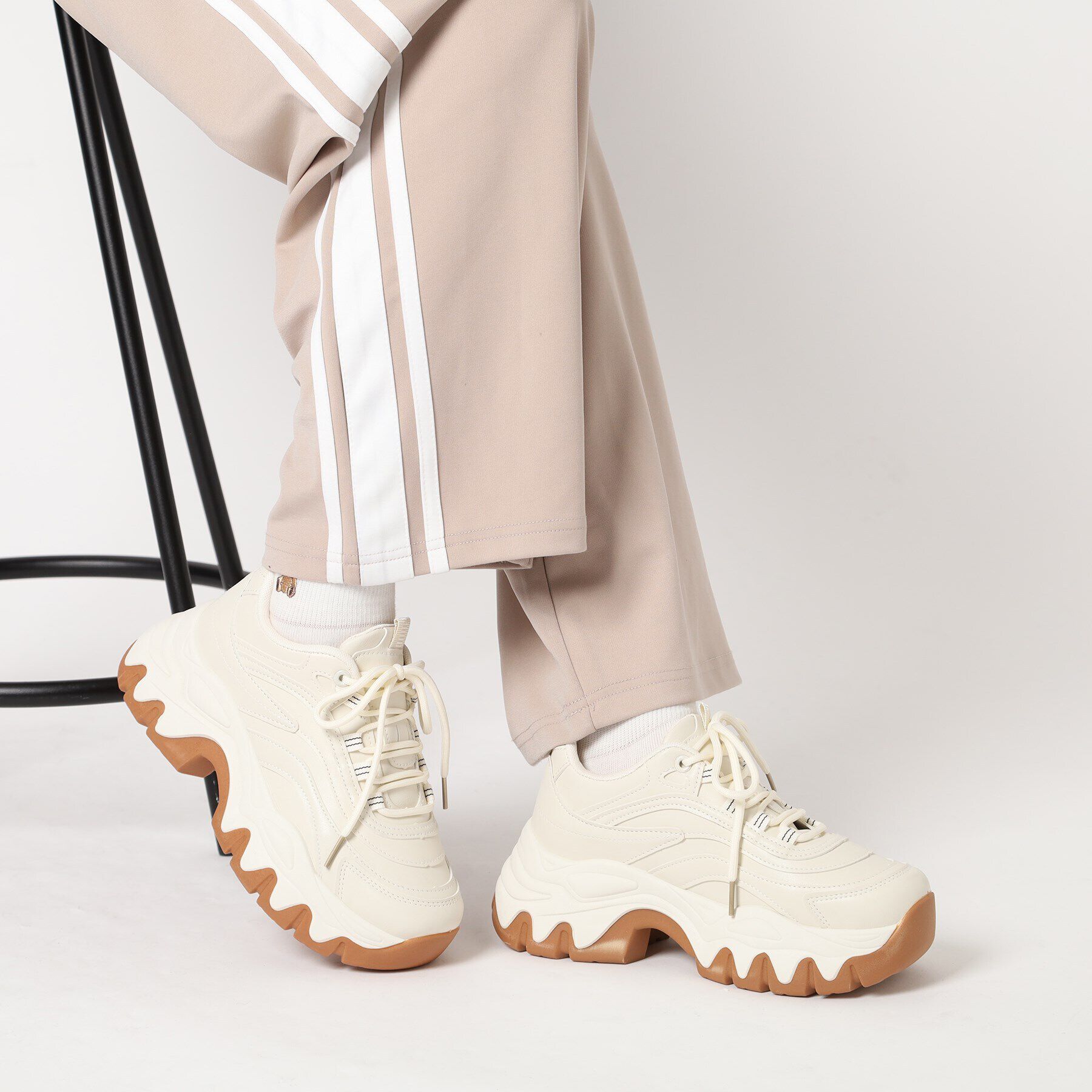 csT&P「厚底凹凸ソールスニーカー」|スニーカー|