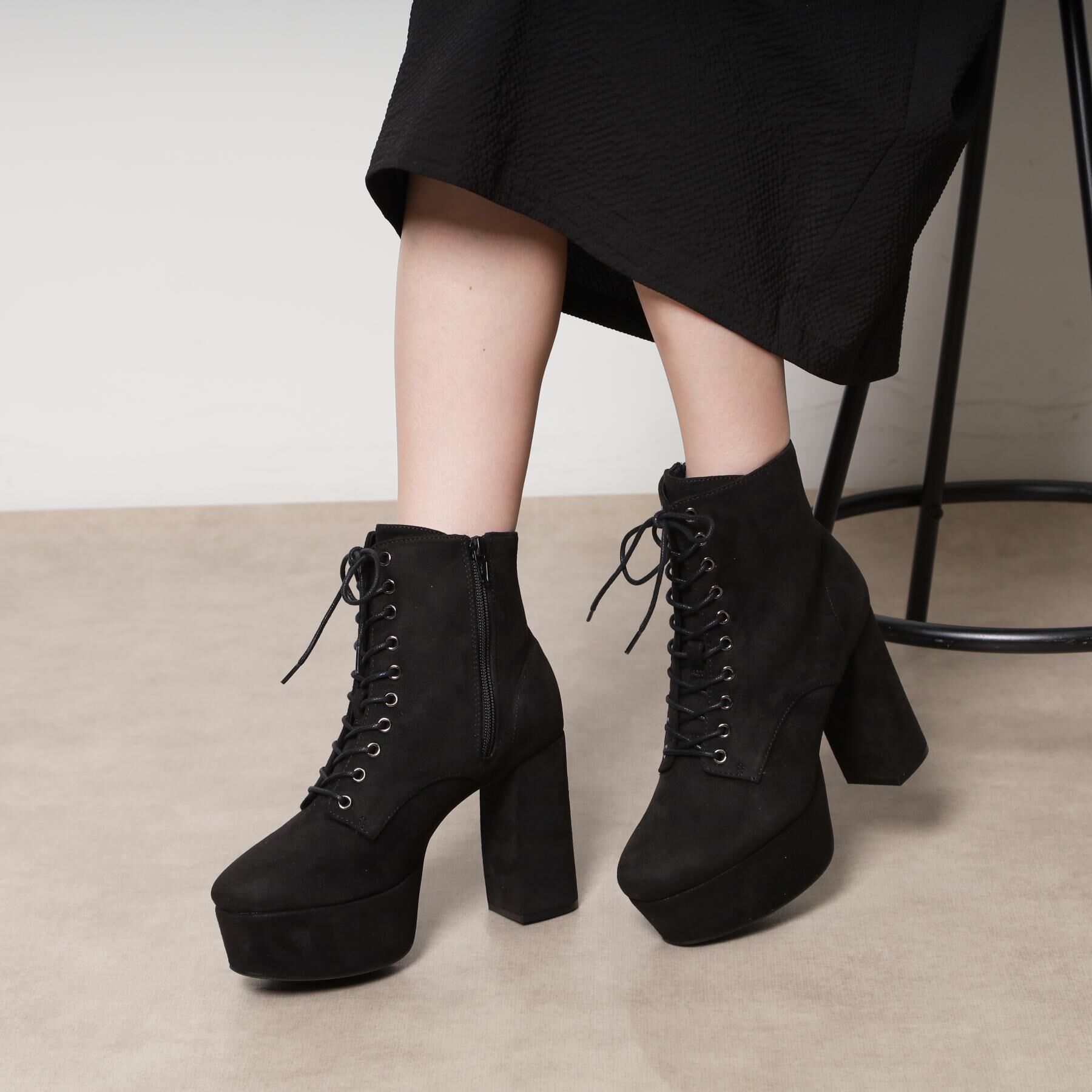 ESPERANZA「【ラク盛り／ショートブーツ】リピーター続出／脚長美脚　厚底レースアップブーツ」|ショートブーツ|