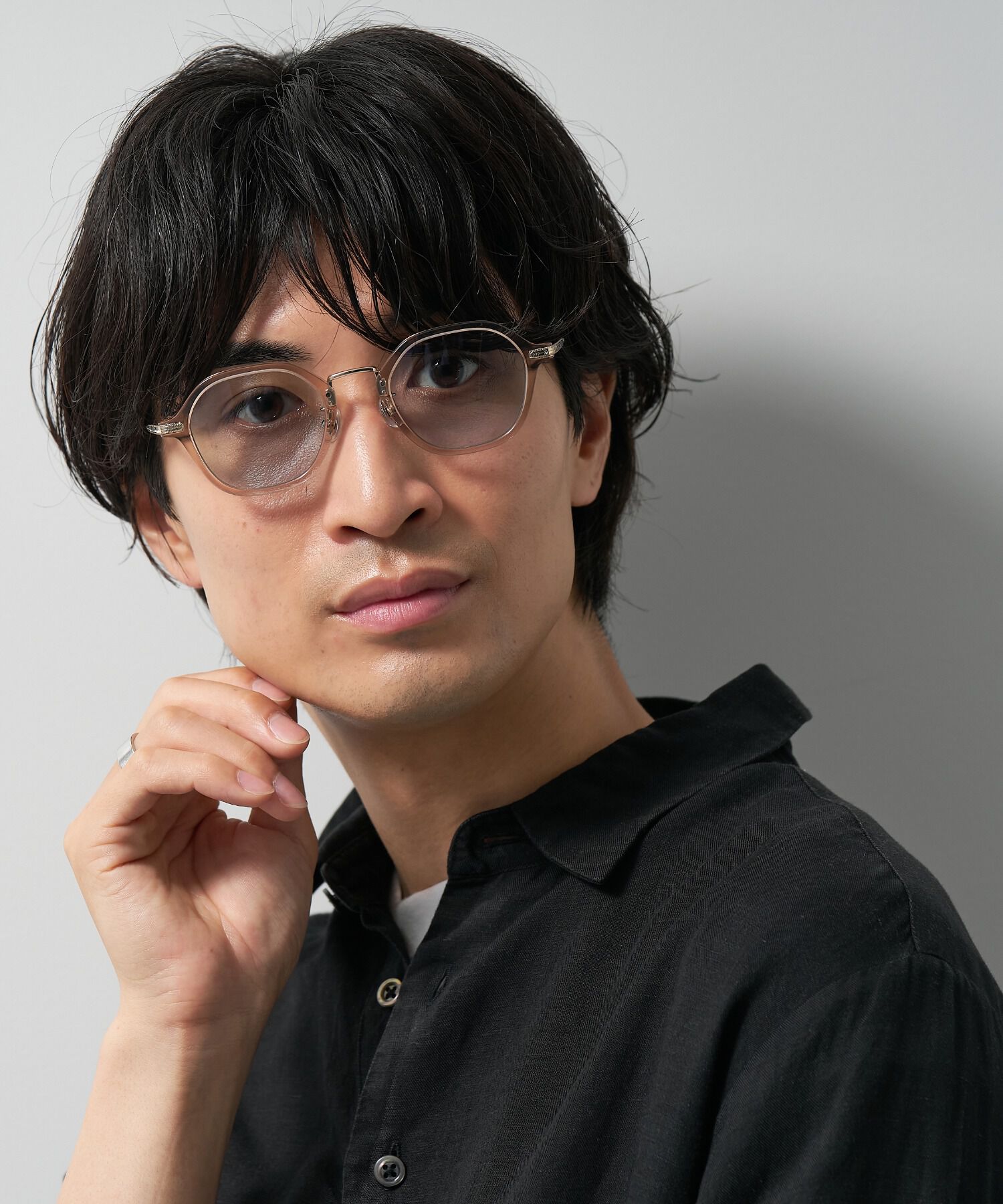  「ボストン型 調光サングラス｜紫外線対策｜レンズの色が変わるサングラス｜Zoff | UNITED ARROWS Wellness」|サングラス|